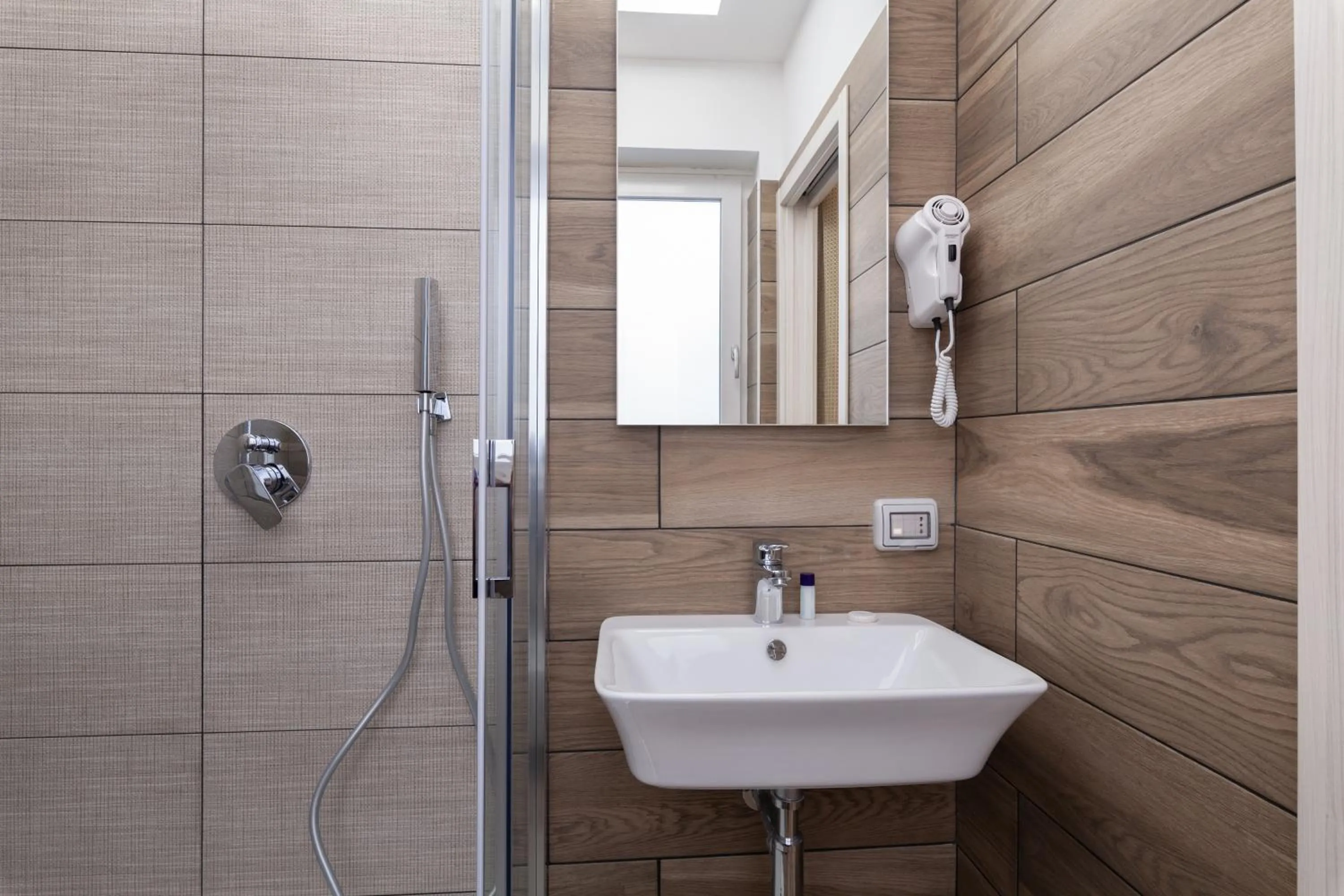 Shower in Hub Naples