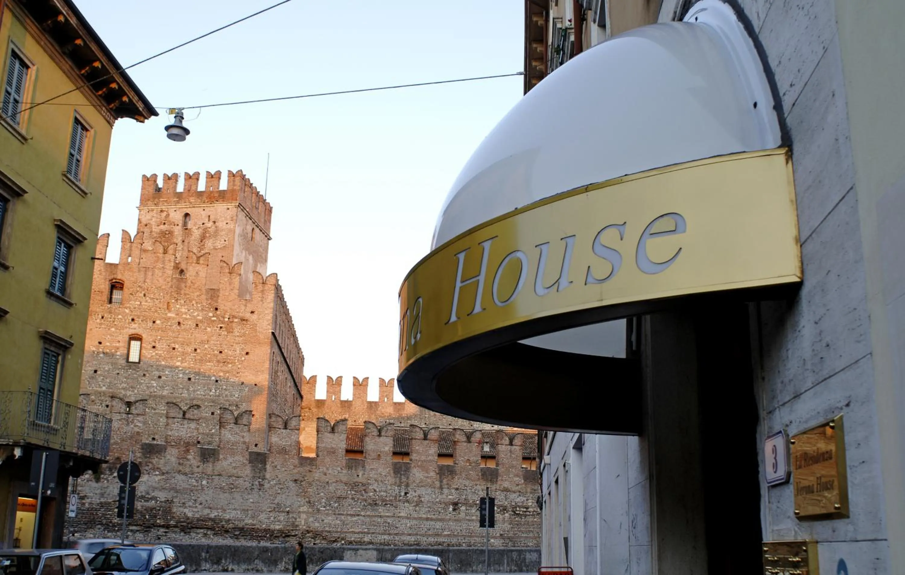 Facade/entrance in Verona House Aparthotel