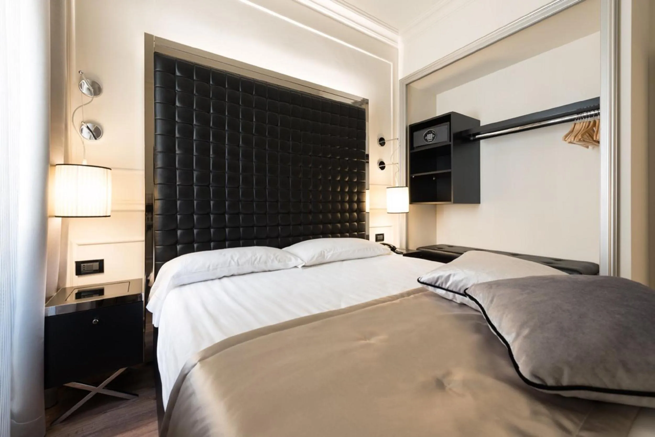 Bedroom, Bed in Verona House Aparthotel