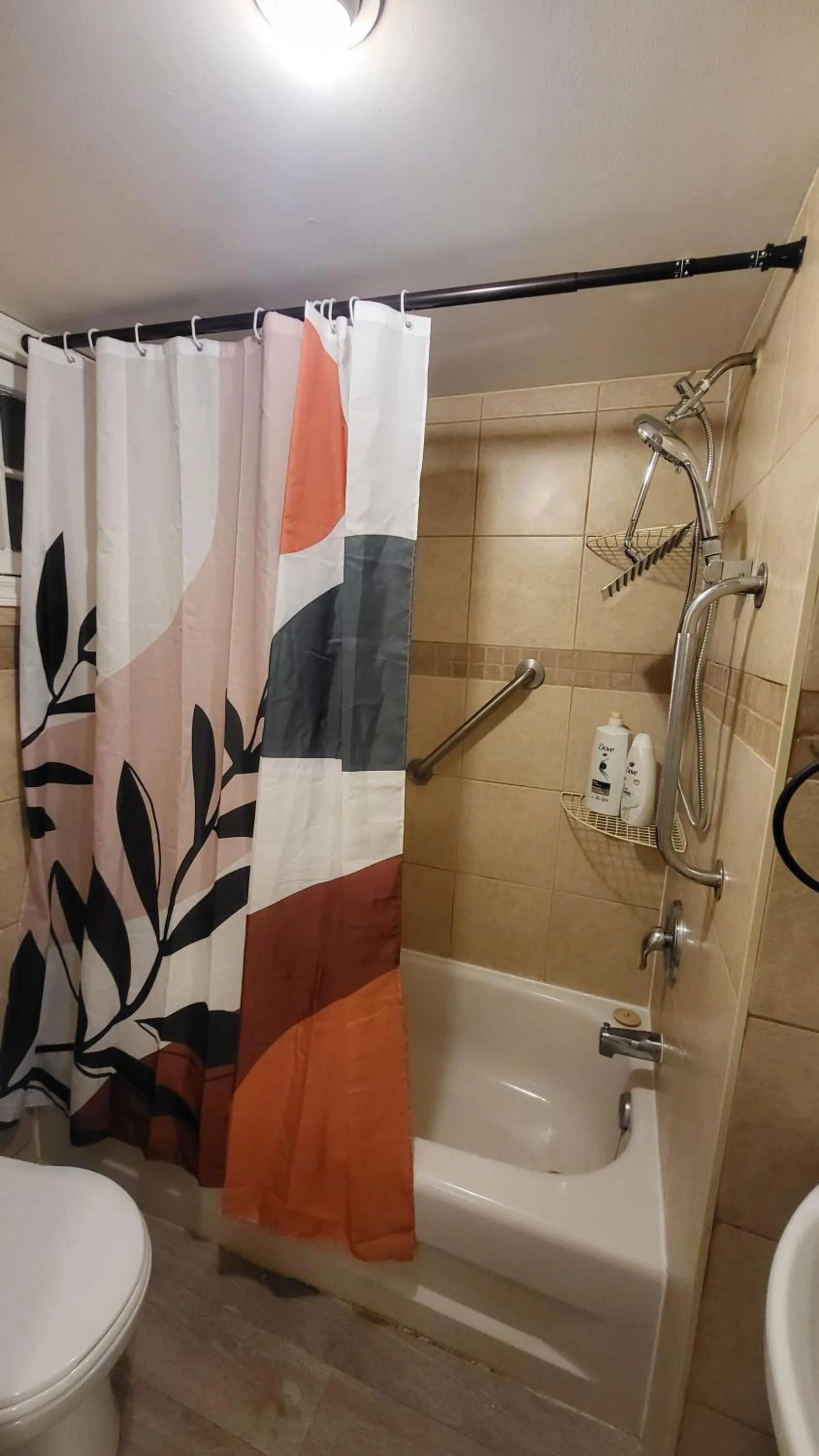 JstLikeHome - Old Ottawa Suite & Guesthouse