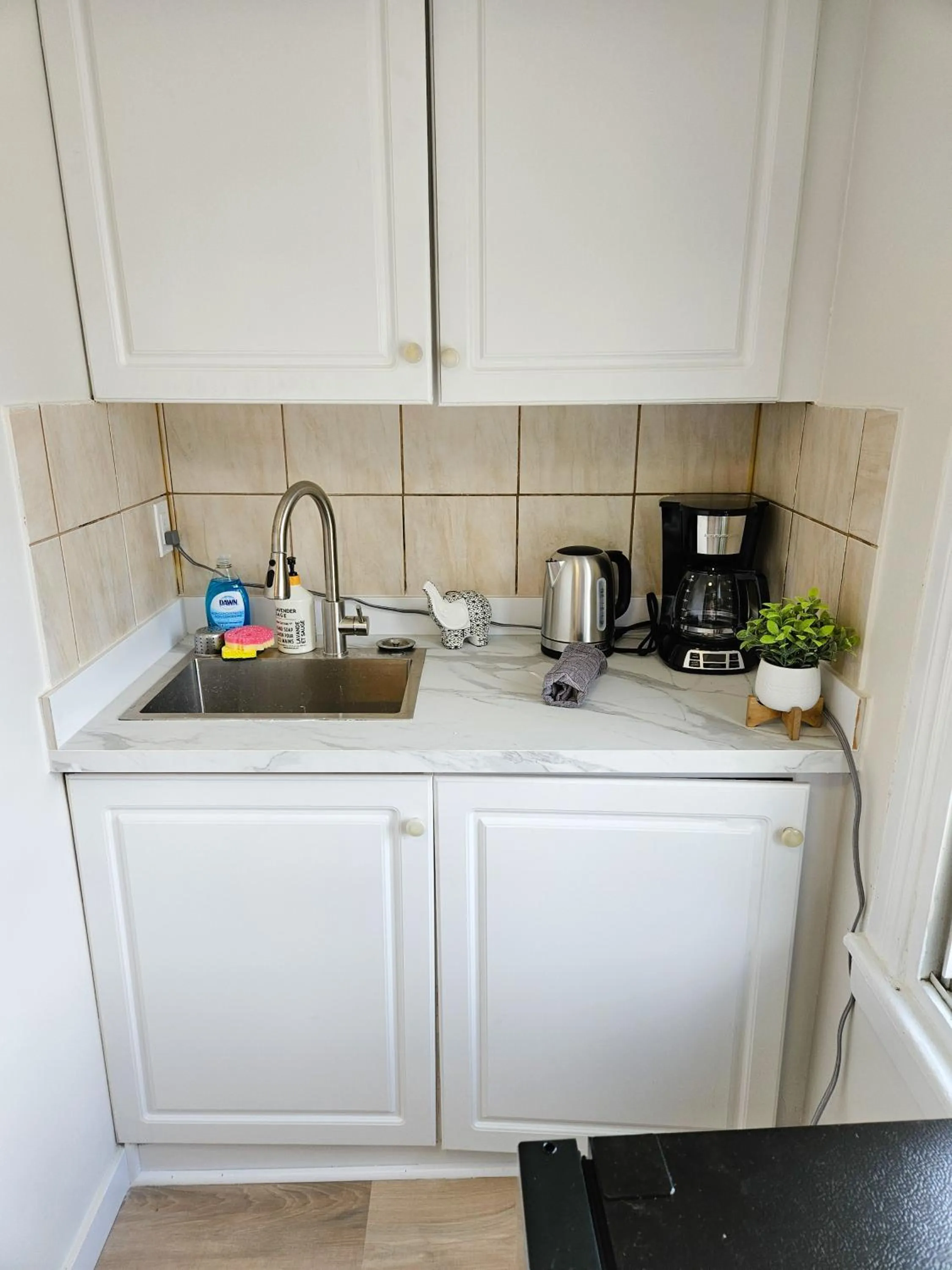 JstLikeHome - Old Ottawa Suite & Guesthouse