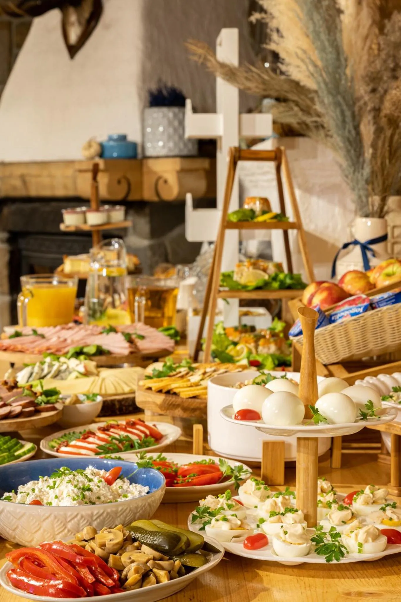 Buffet breakfast in Willa Bór