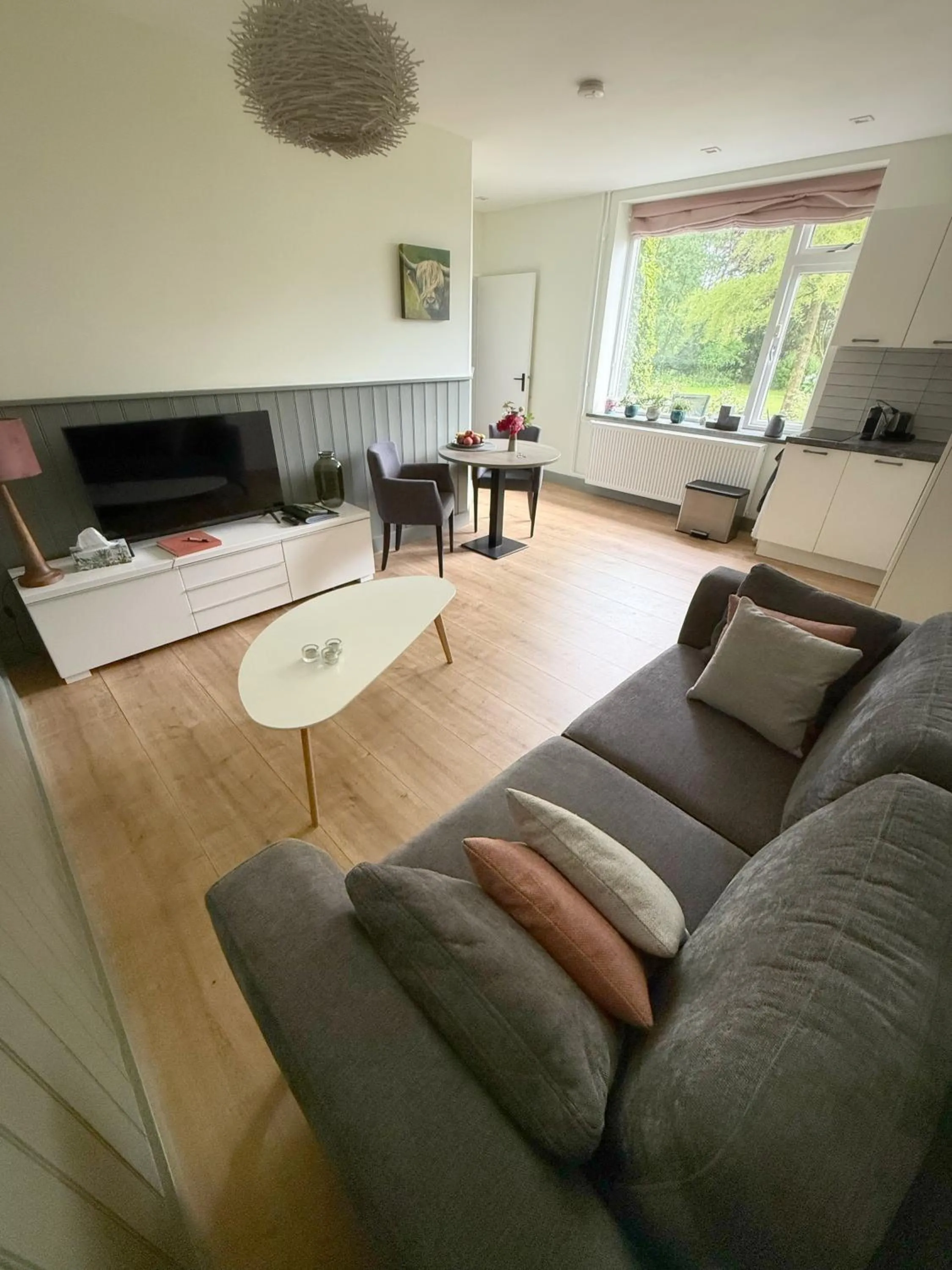 TV and multimedia in Nisterlo Guesthouse