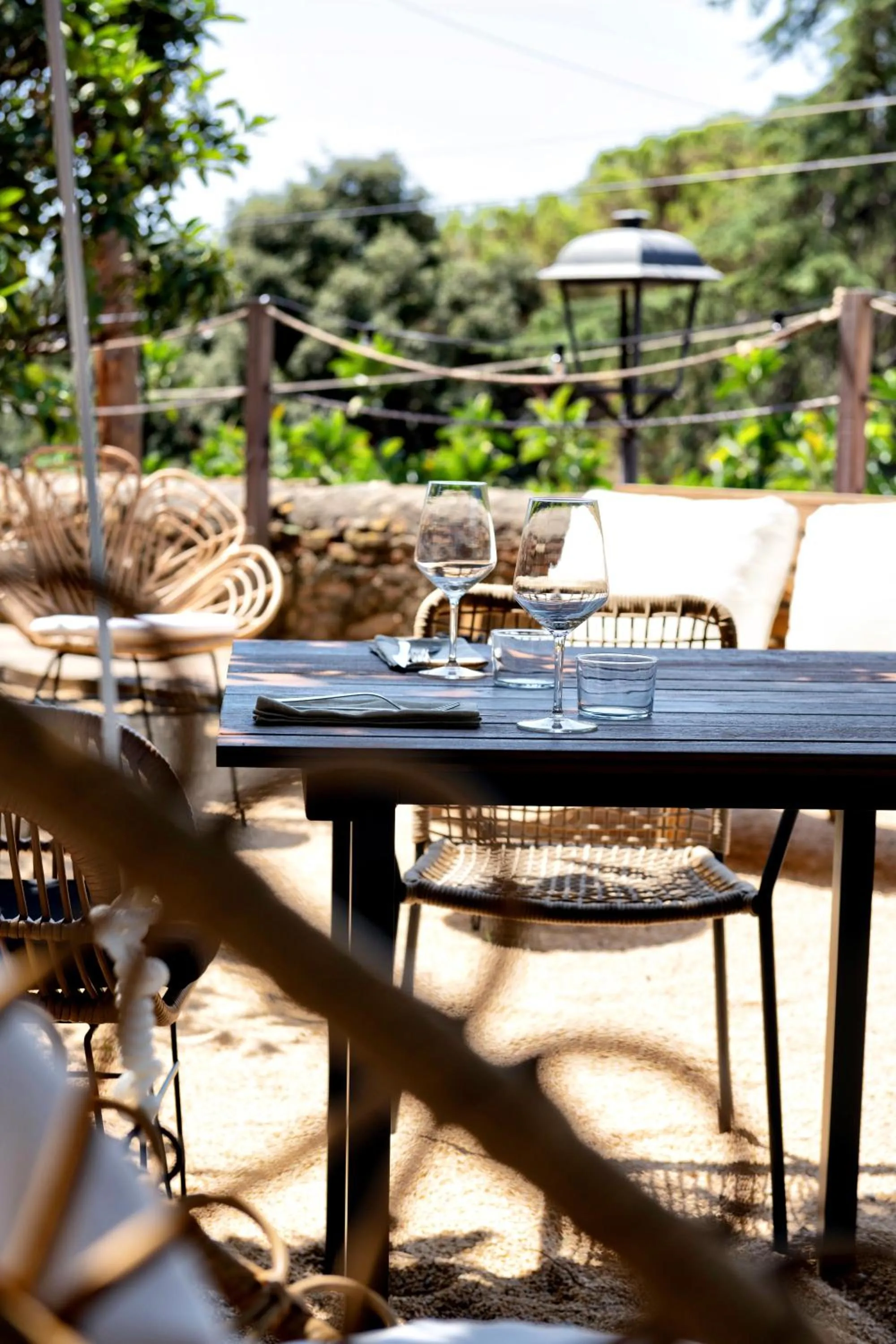 Restaurant/places to eat in La Mer Hotel