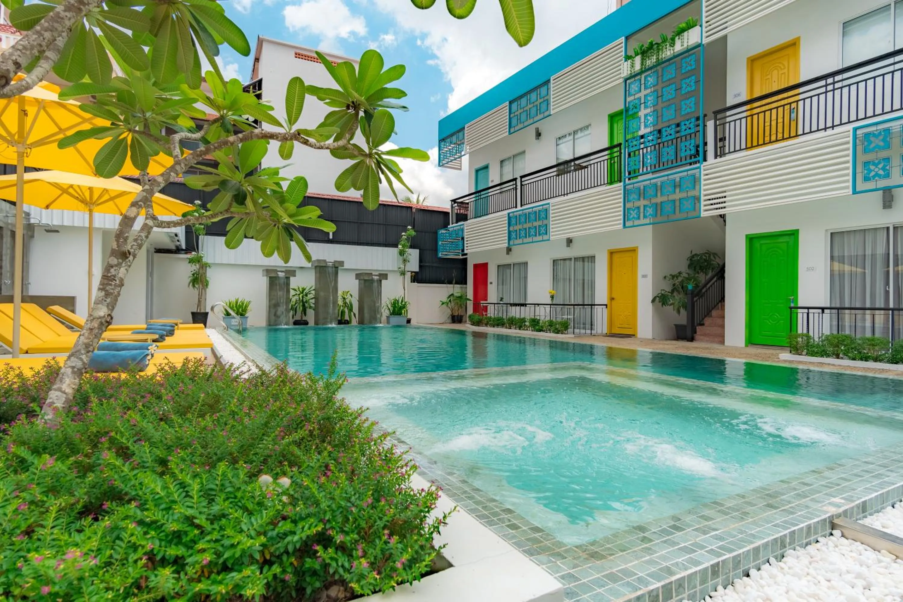 Property building in Glow Inn Siem Reap