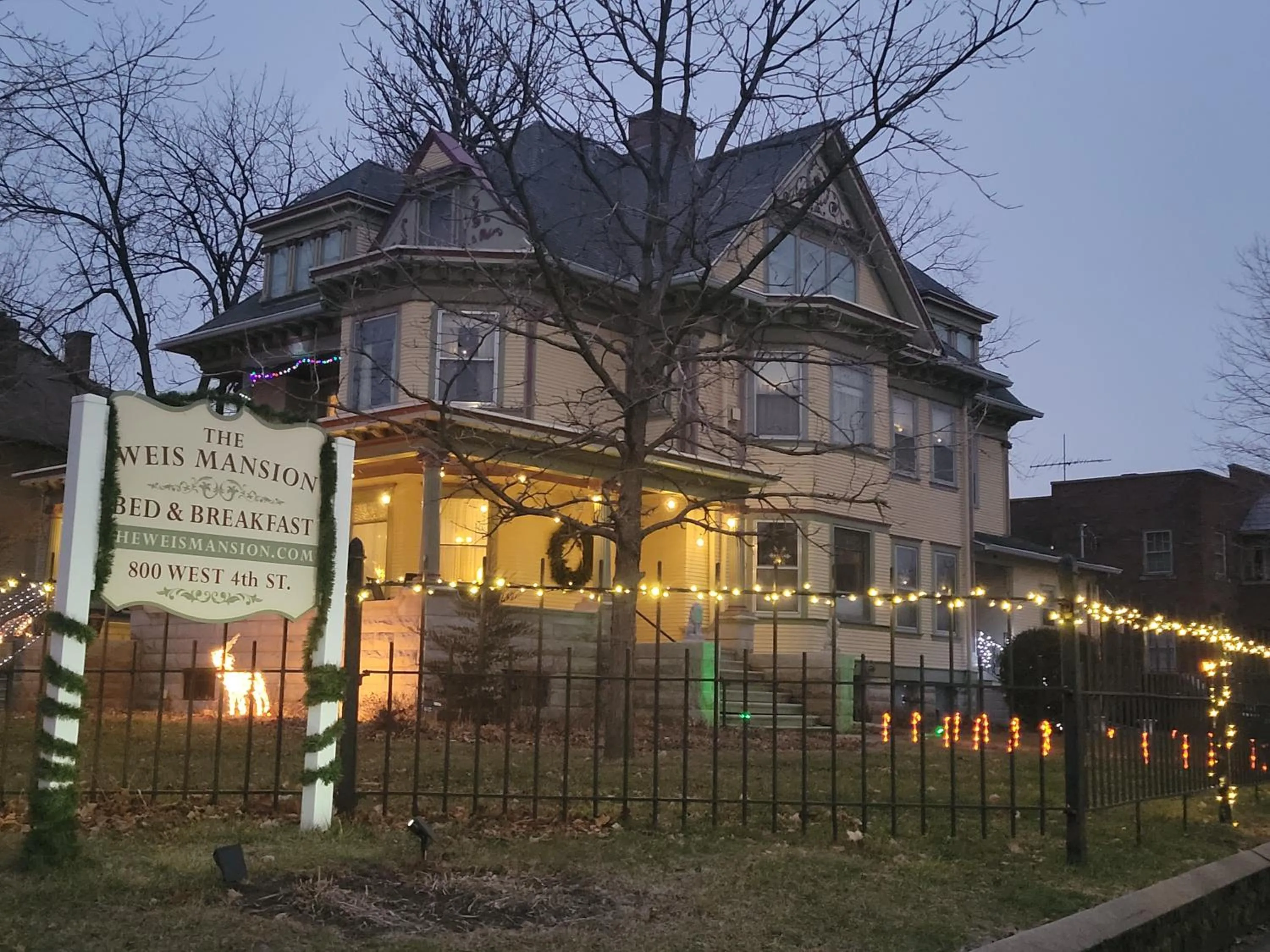 The Weis Mansion Bed and Breakfast