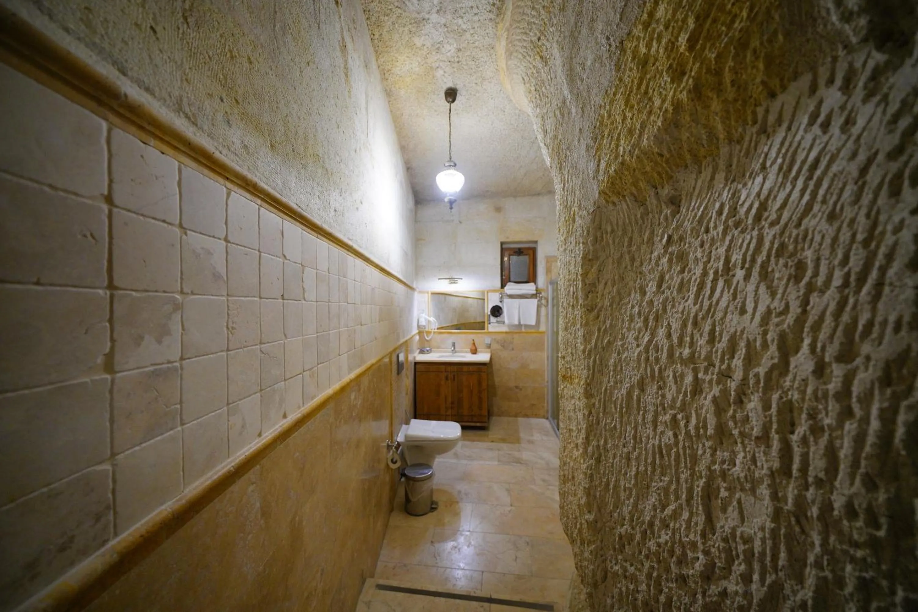 Bathroom in Harman Cave Hotel