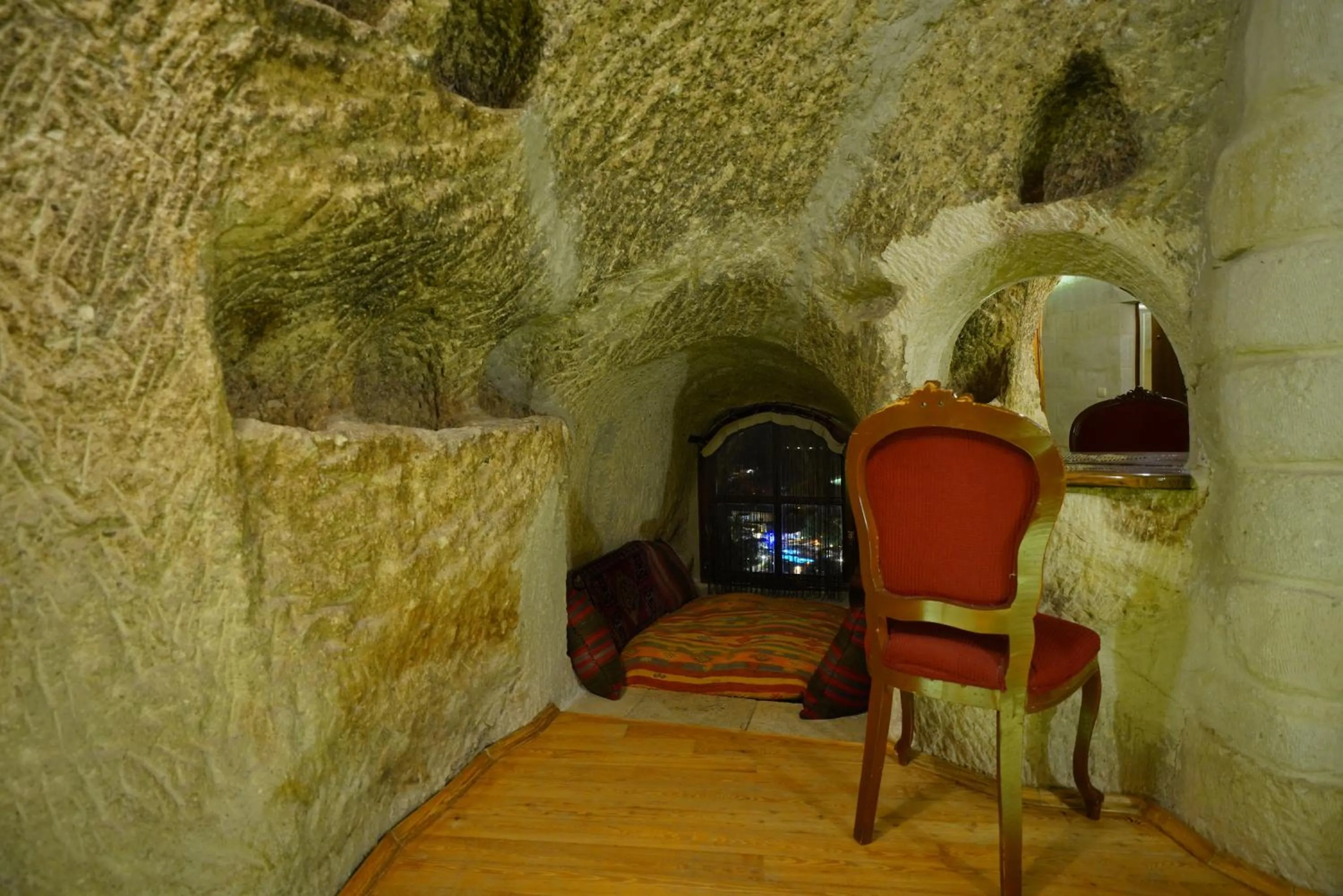 Decorative detail in Harman Cave Hotel