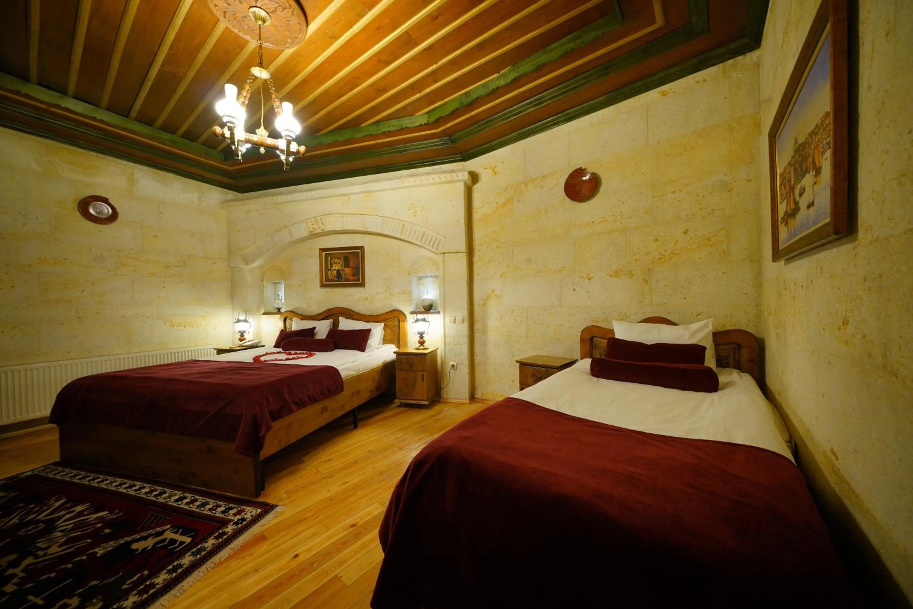Bed in Harman Cave Hotel