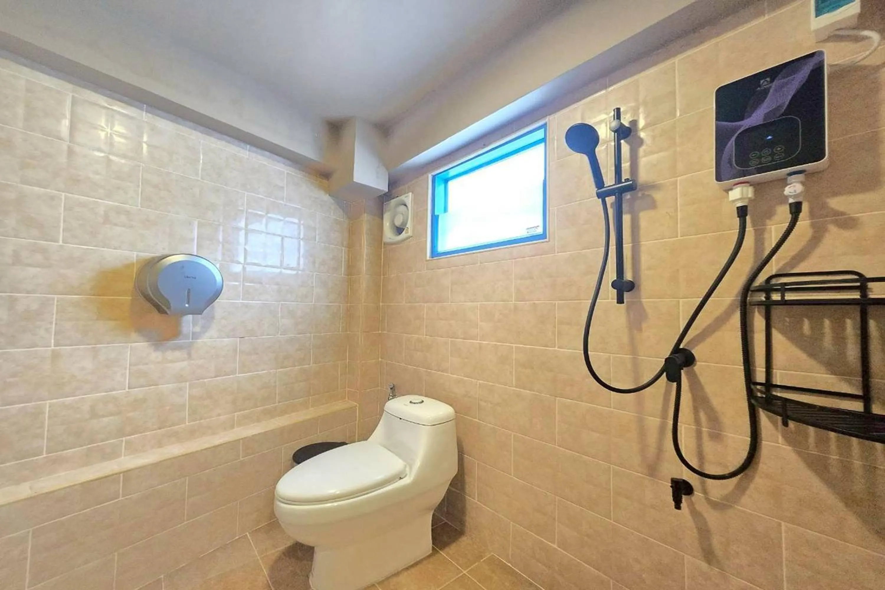 Shower in Central Guesthouse Chiang Rai