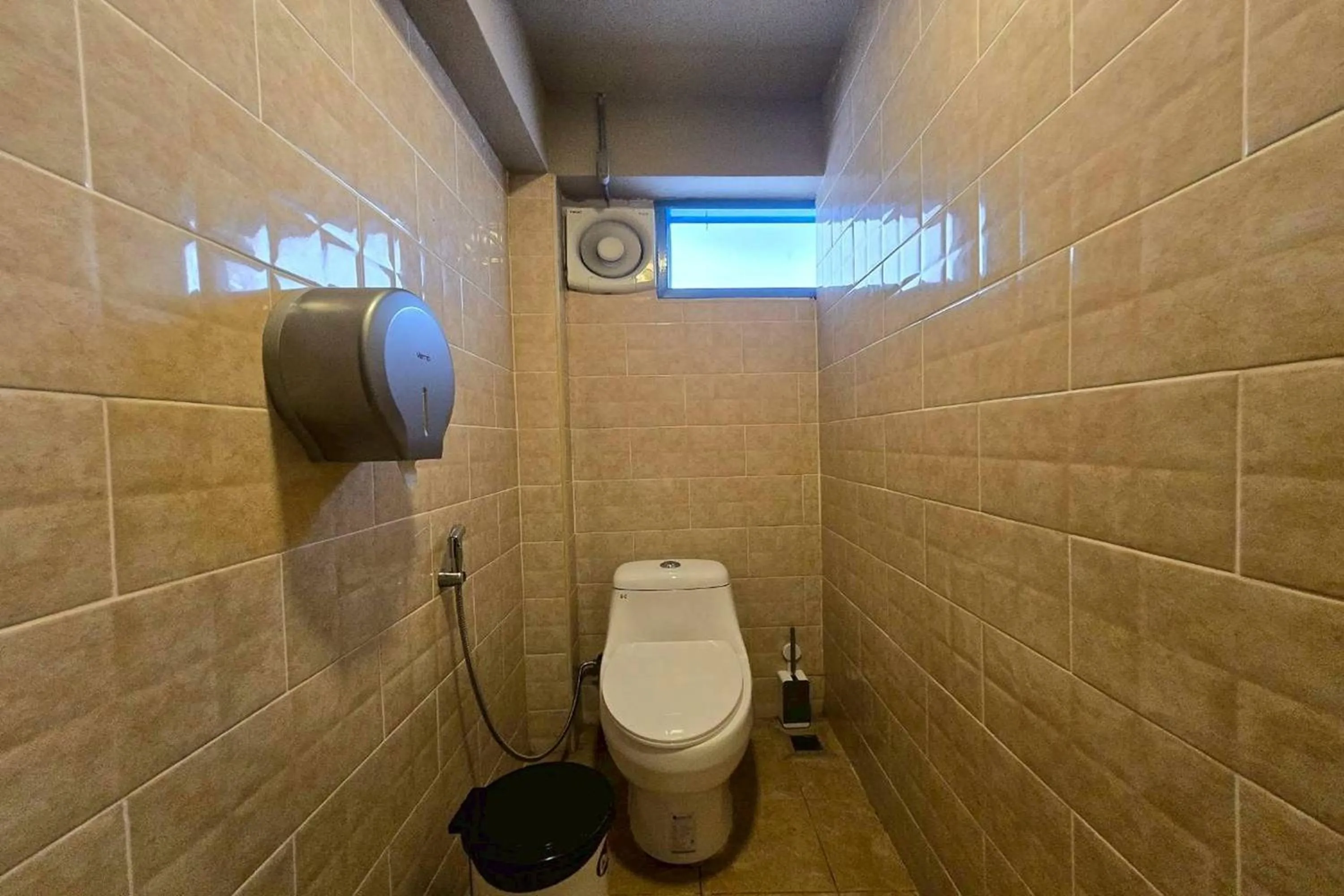 Toilet in Central Guesthouse Chiang Rai