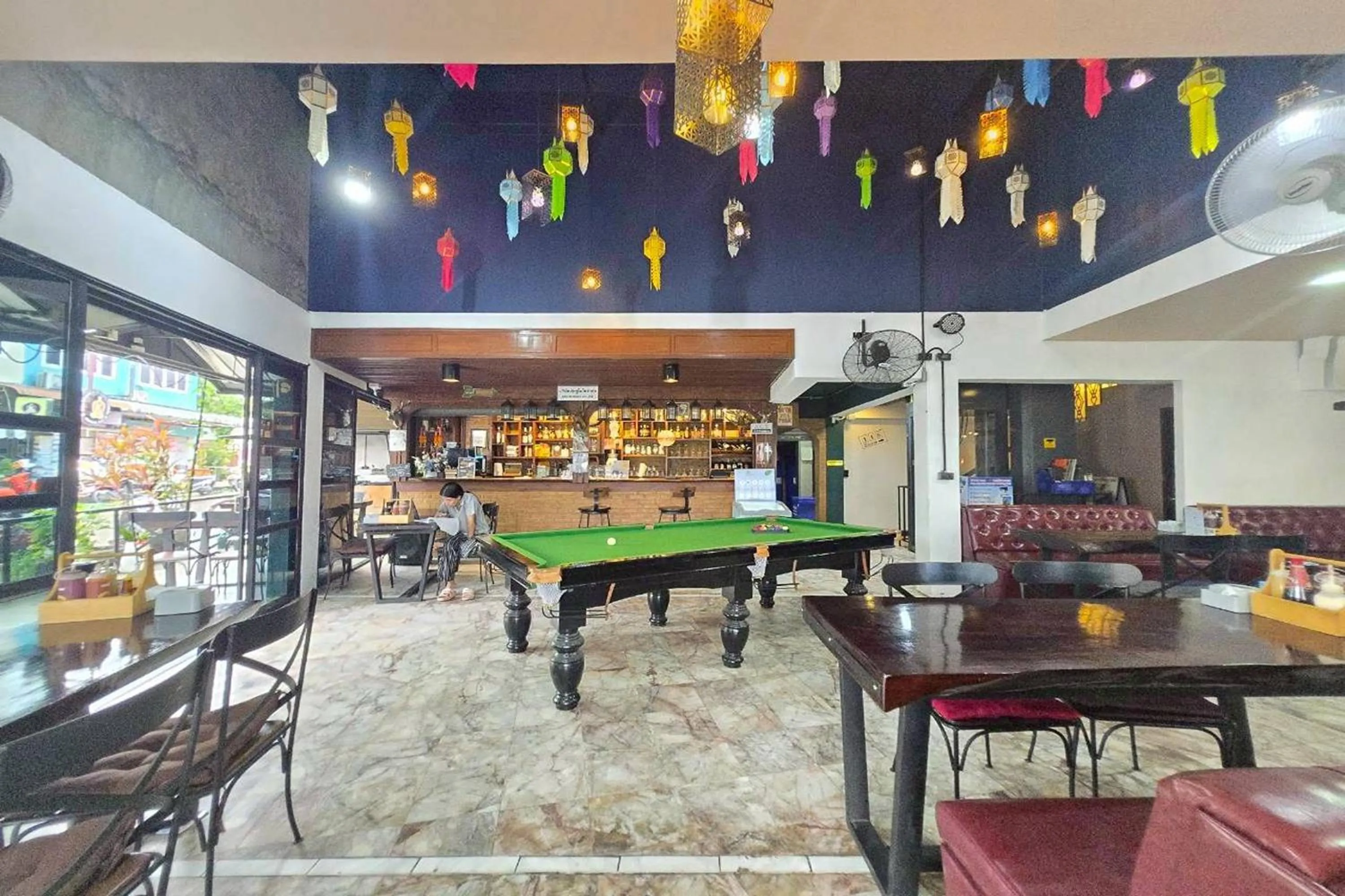 Restaurant/places to eat in Central Guesthouse Chiang Rai