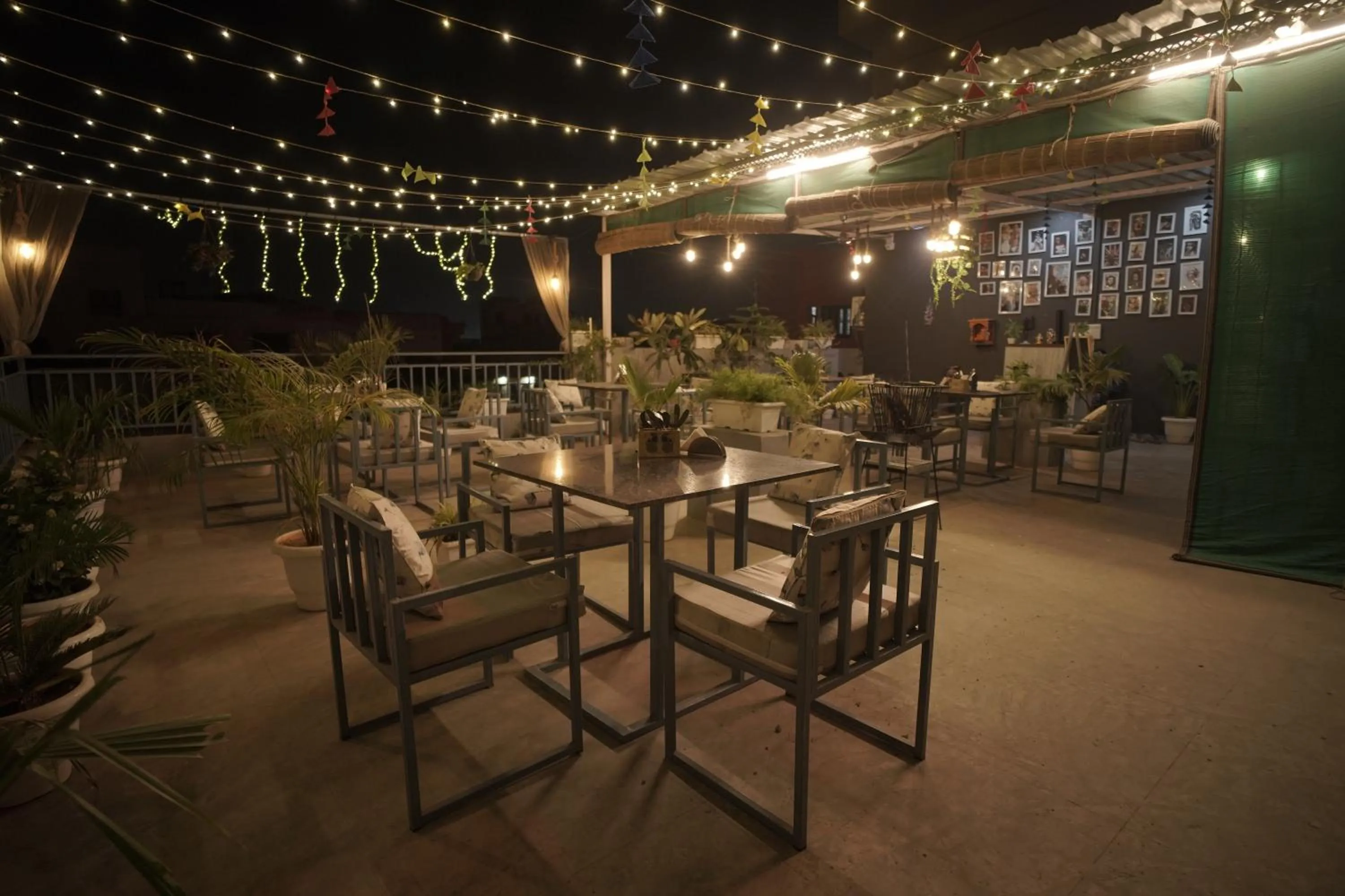 Restaurant/places to eat in Hotel Haridas Haveli Udaipur