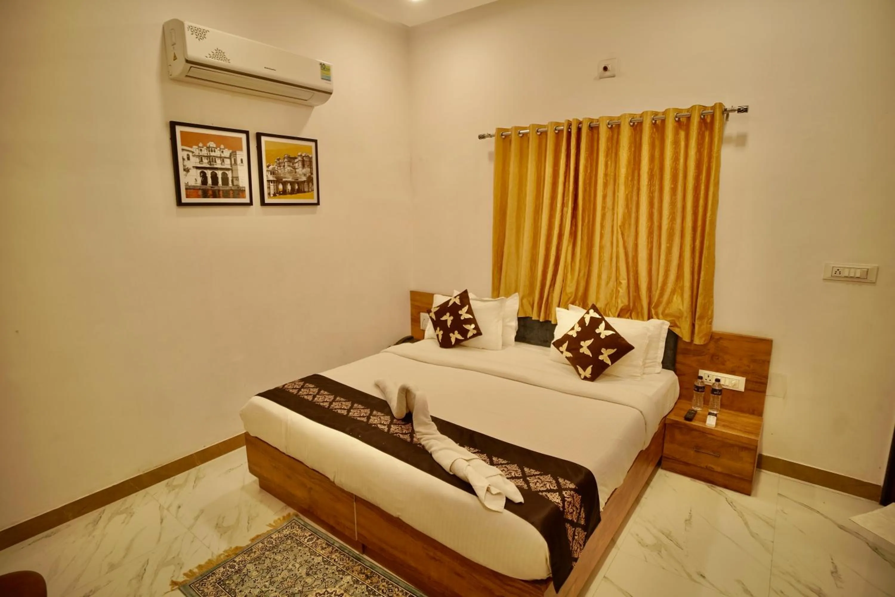 Bed in Hotel Haridas Haveli Udaipur