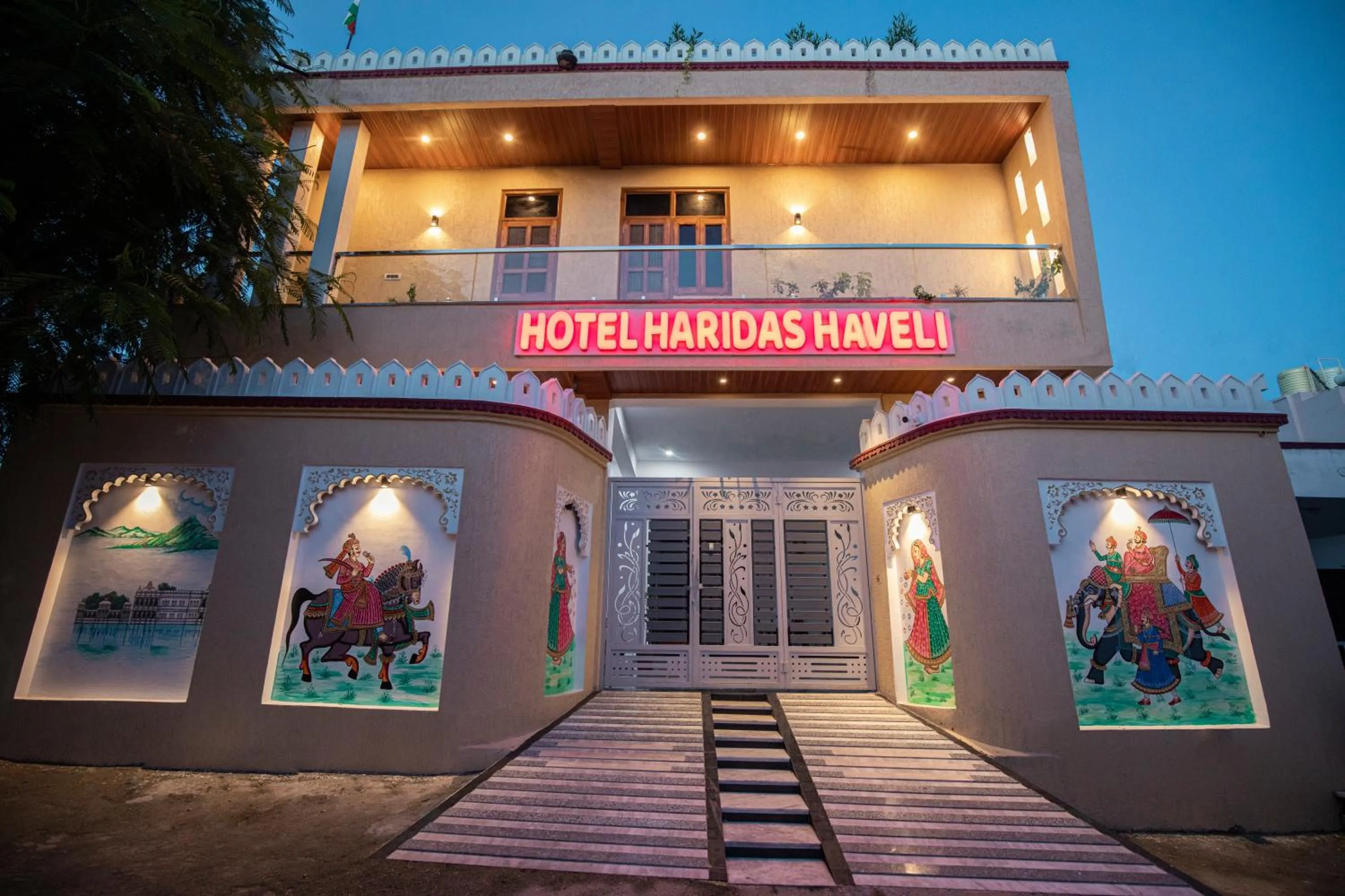 Property building in Hotel Haridas Haveli Udaipur