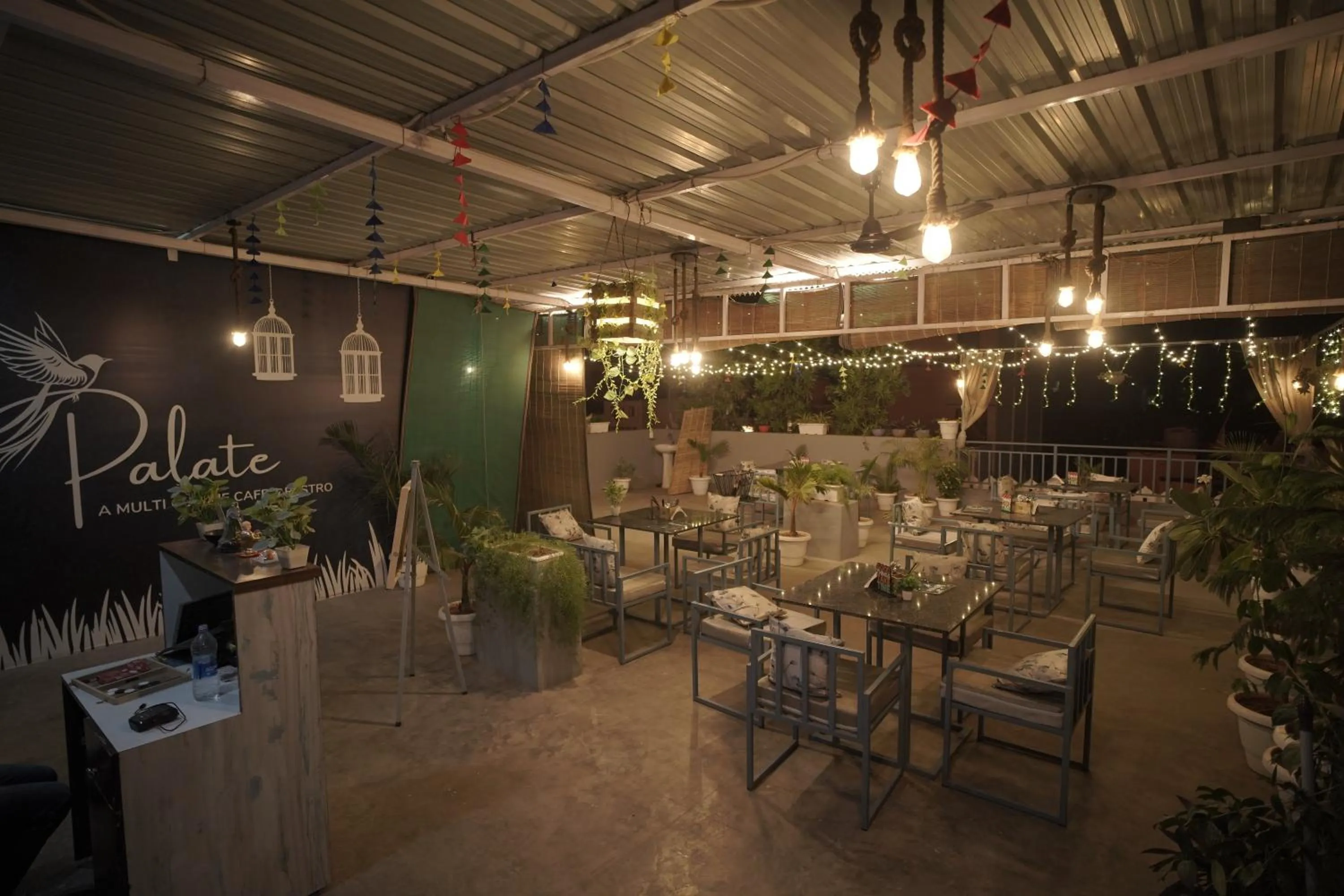 Restaurant/places to eat in Hotel Haridas Haveli Udaipur