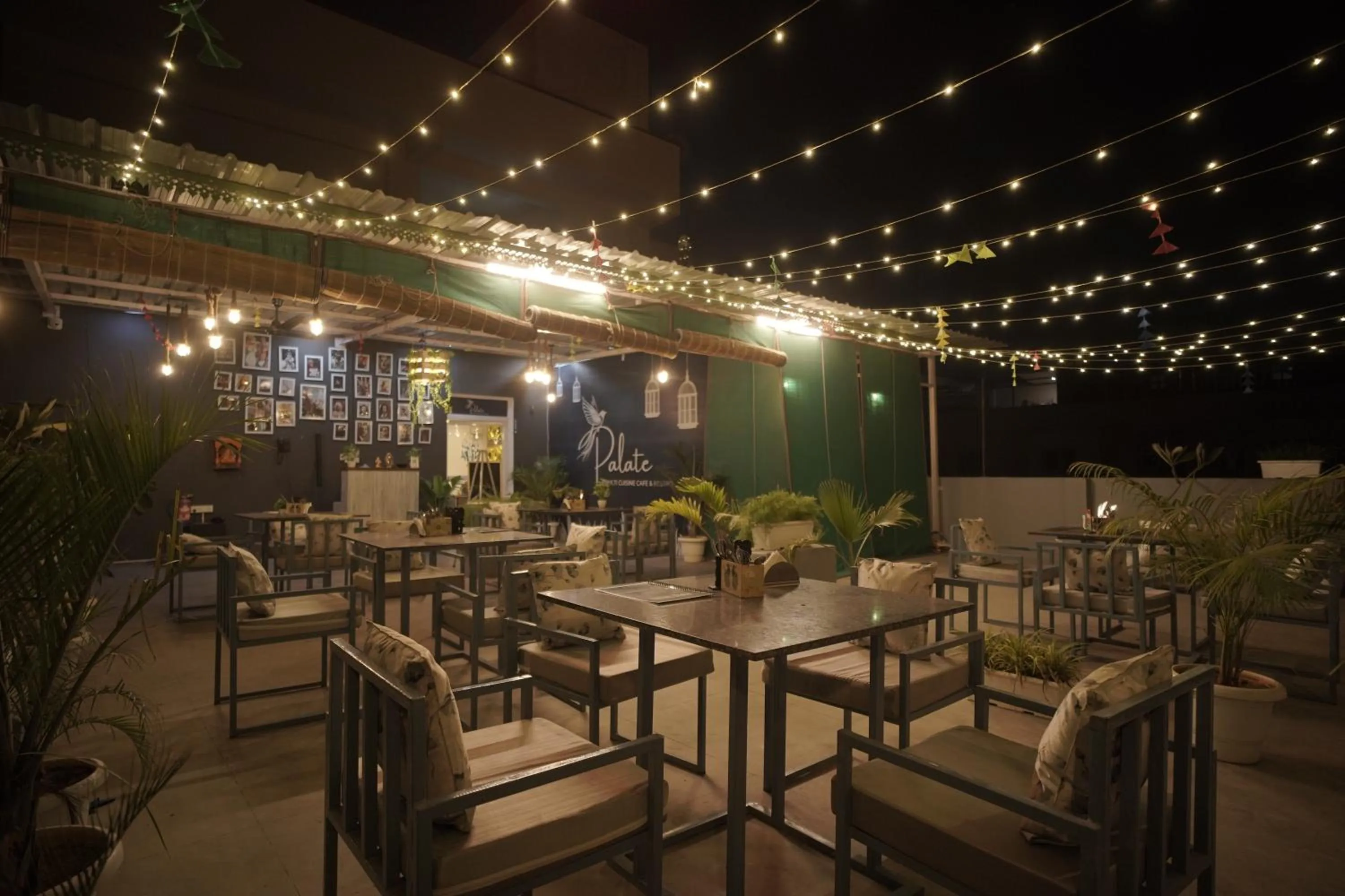 Restaurant/places to eat in Hotel Haridas Haveli Udaipur