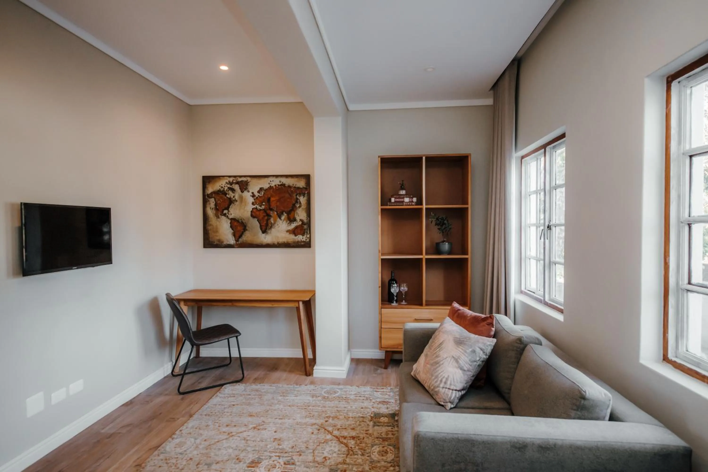 TV and multimedia in The Hawthorn Boutique Hotel