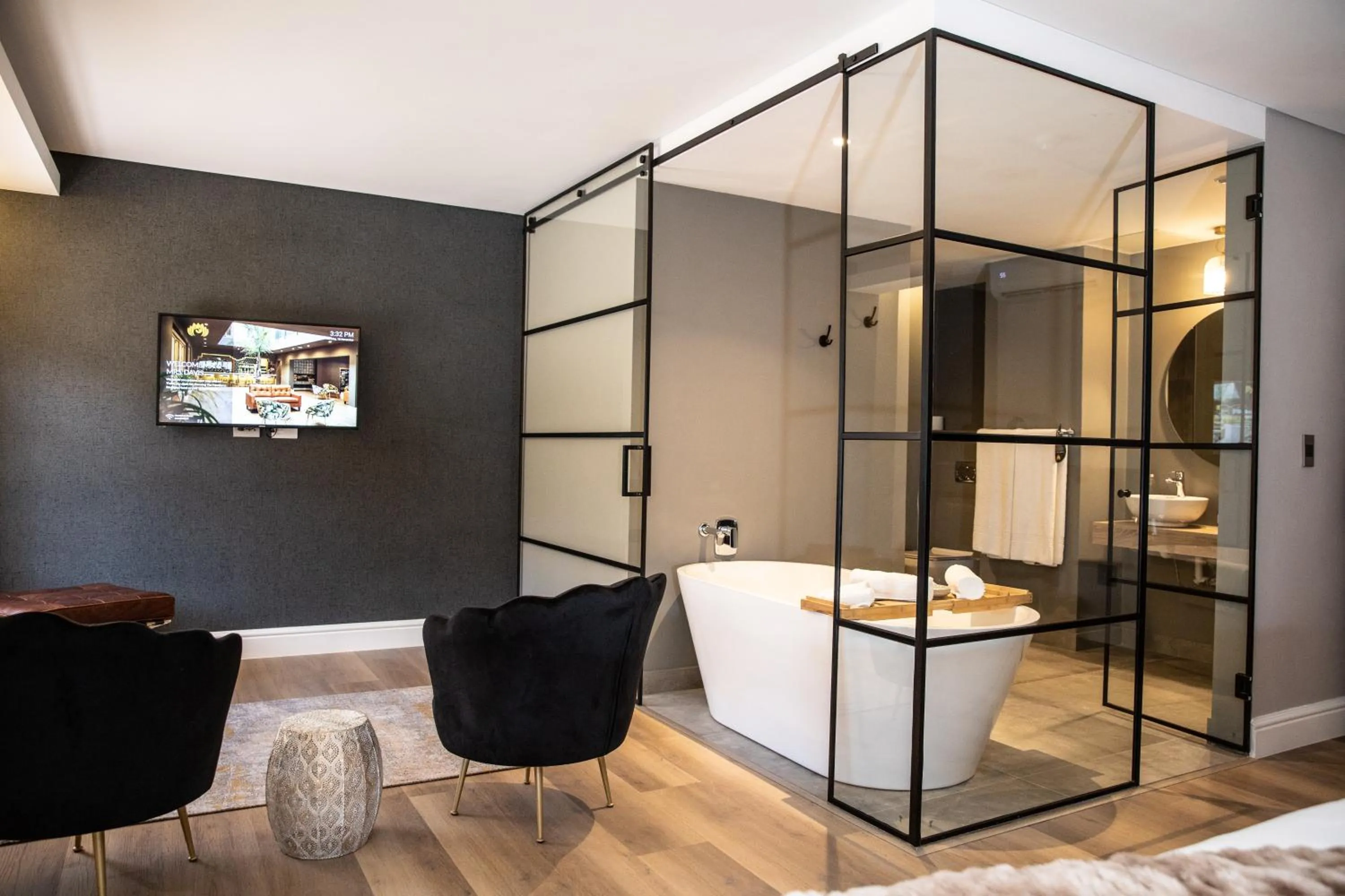 Shower in The Hawthorn Boutique Hotel