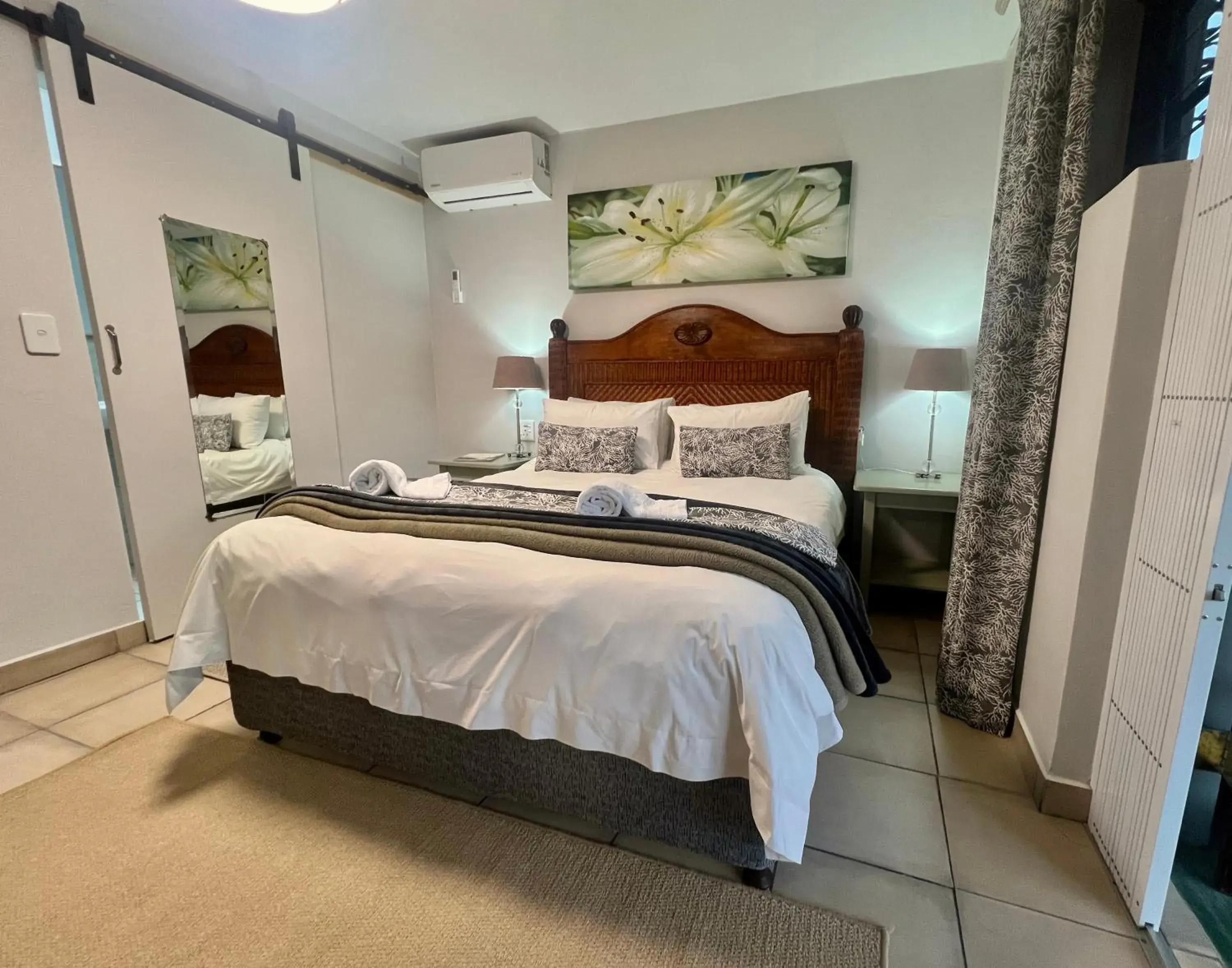 Deluxe Room in Pelican Lodge Guesthouse Deluxe Room in Pelican Lodge Guesthouse