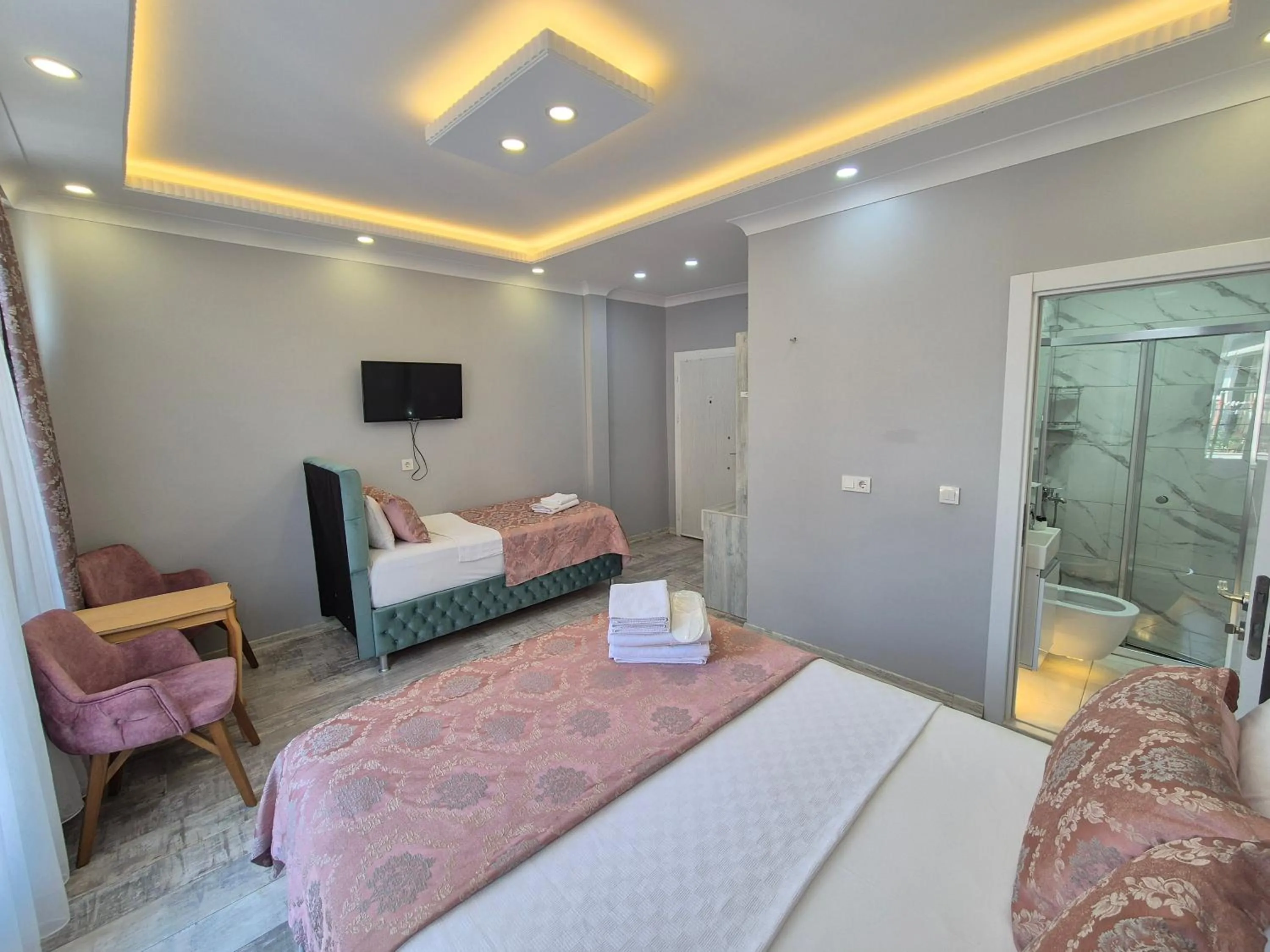 Photo of the whole room, Bed in VERSECA HOTEL