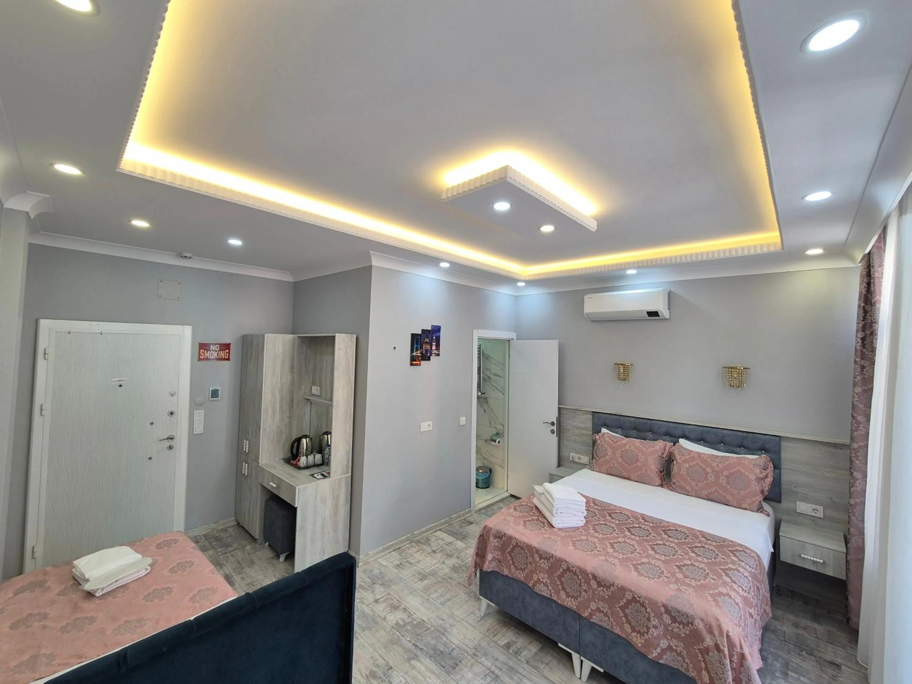 Photo of the whole room, Bed in VERSECA HOTEL