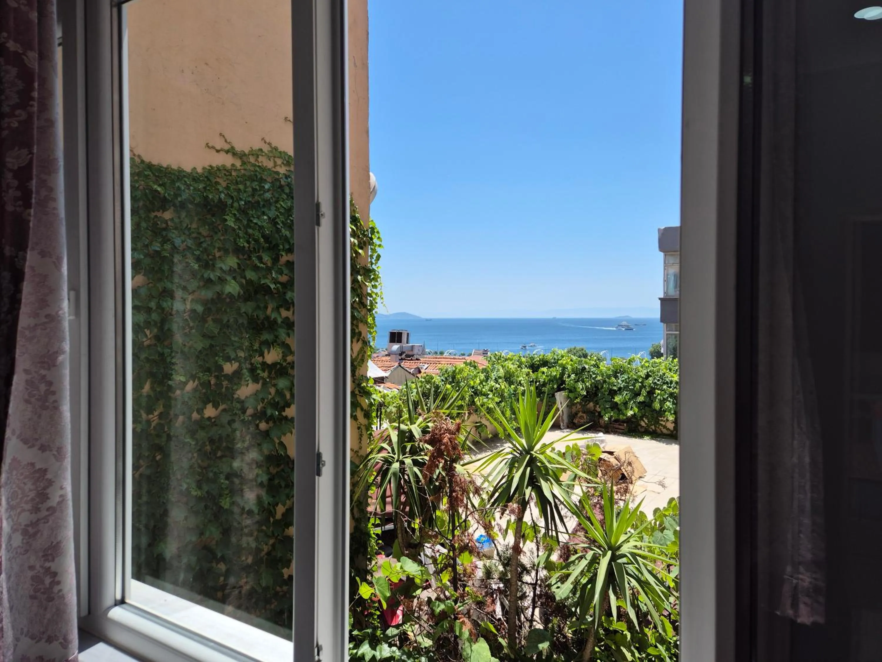 Sea view in VERSECA HOTEL