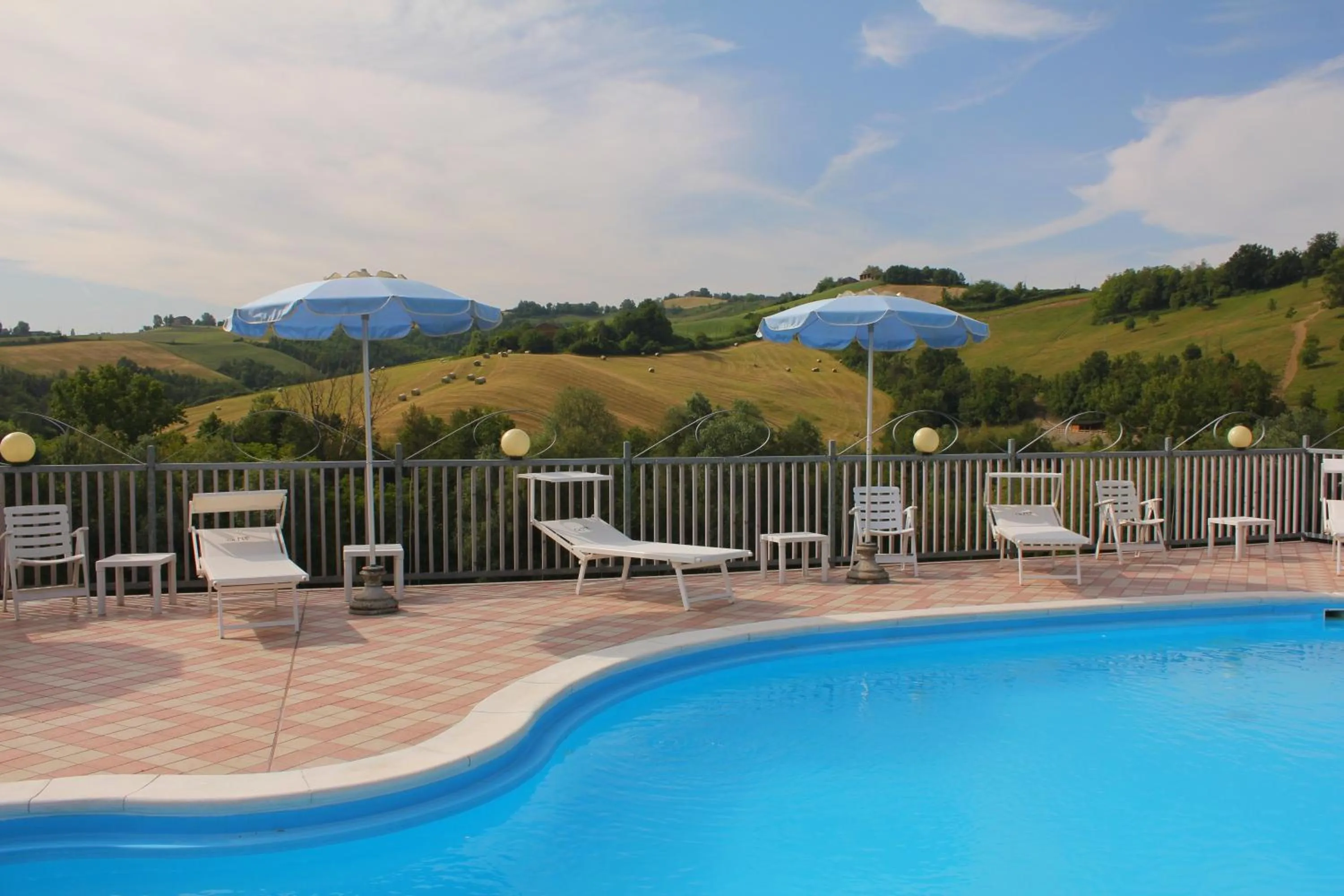 Pool view in Hotel Sporting
