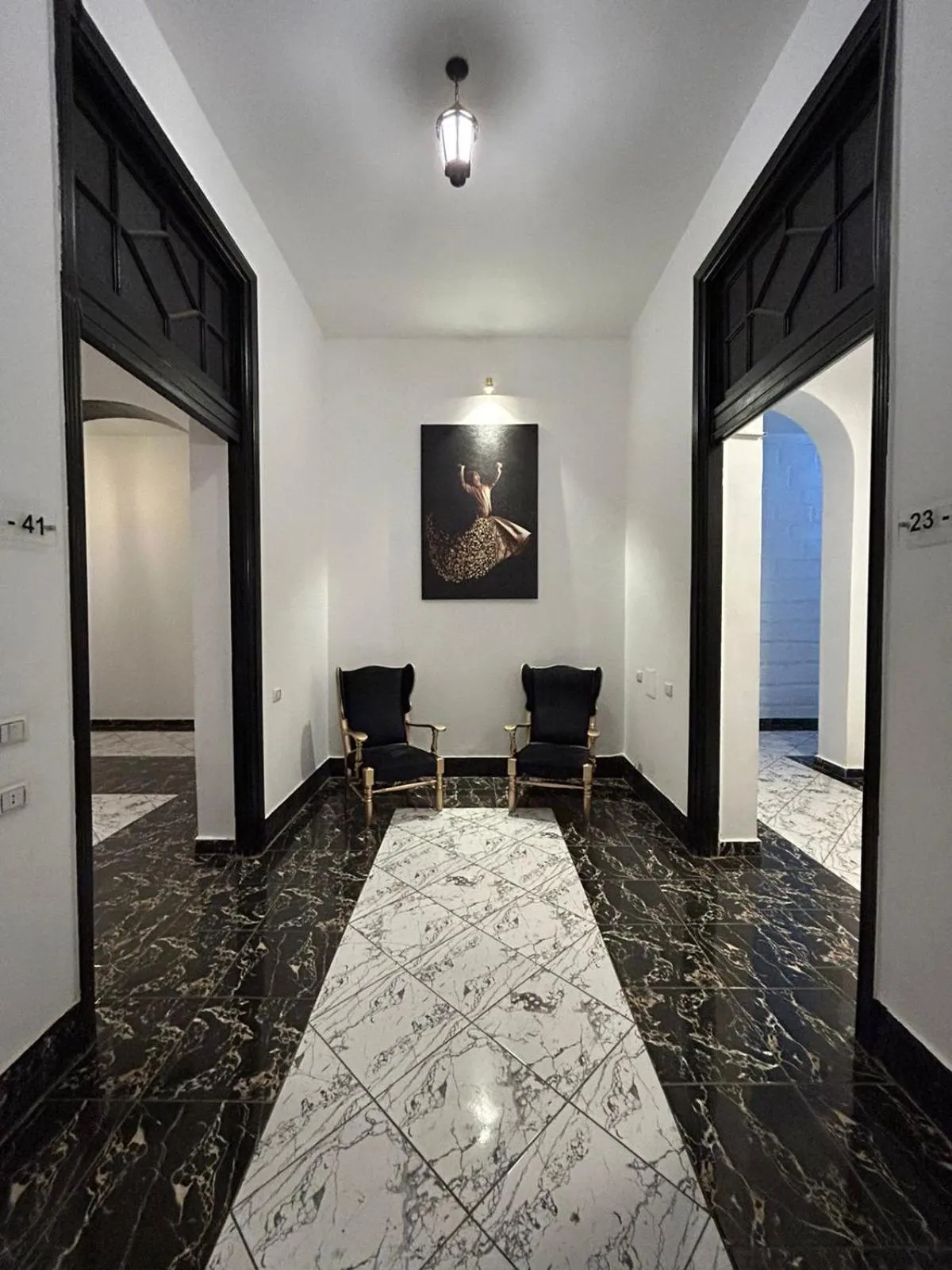 Seating area in Gresham Hotel