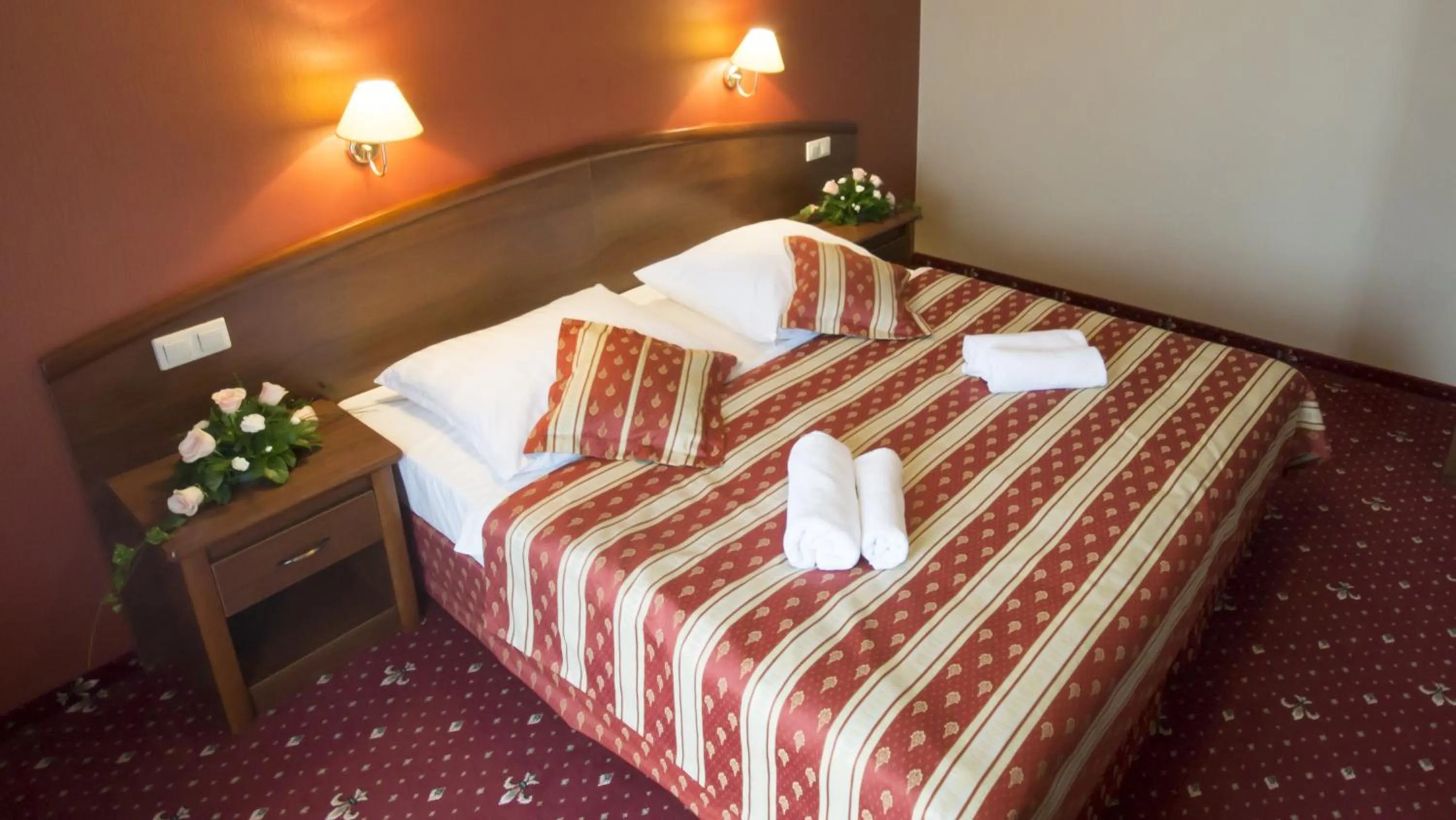 Photo of the whole room, Bed in Hotel Novum & Spa