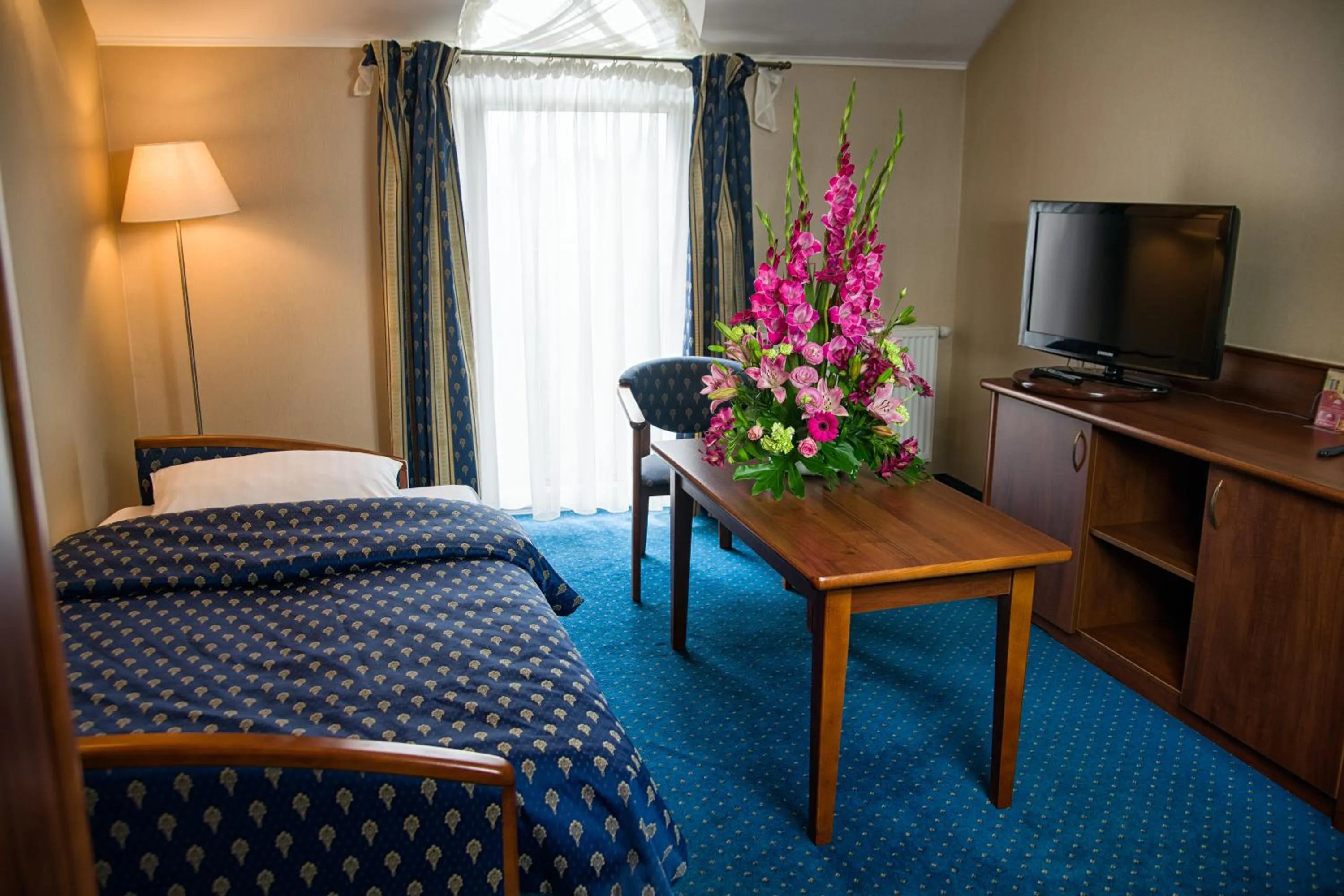 Photo of the whole room, Bed in Hotel Novum & Spa