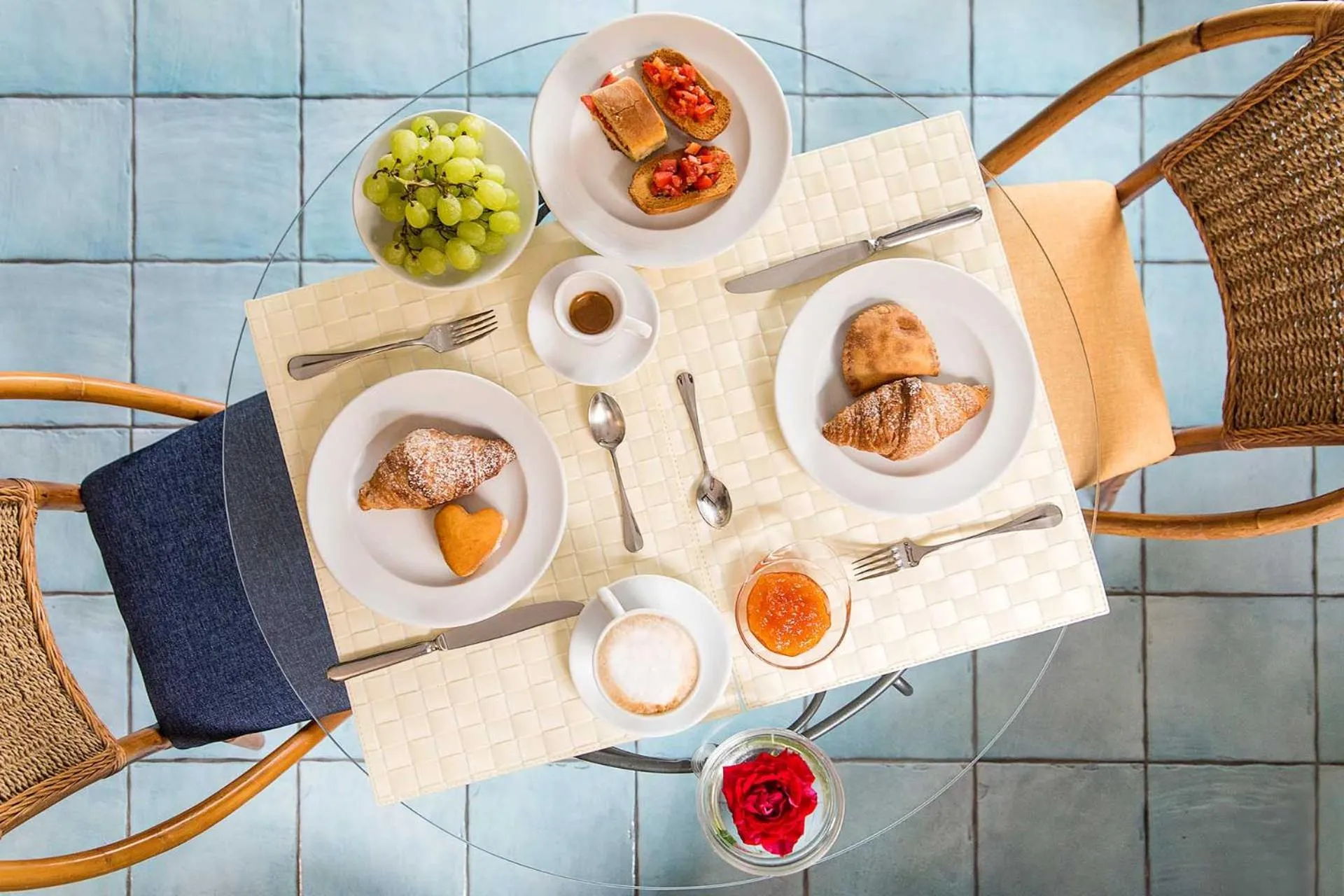 Buffet breakfast in Hotel La Piazzetta