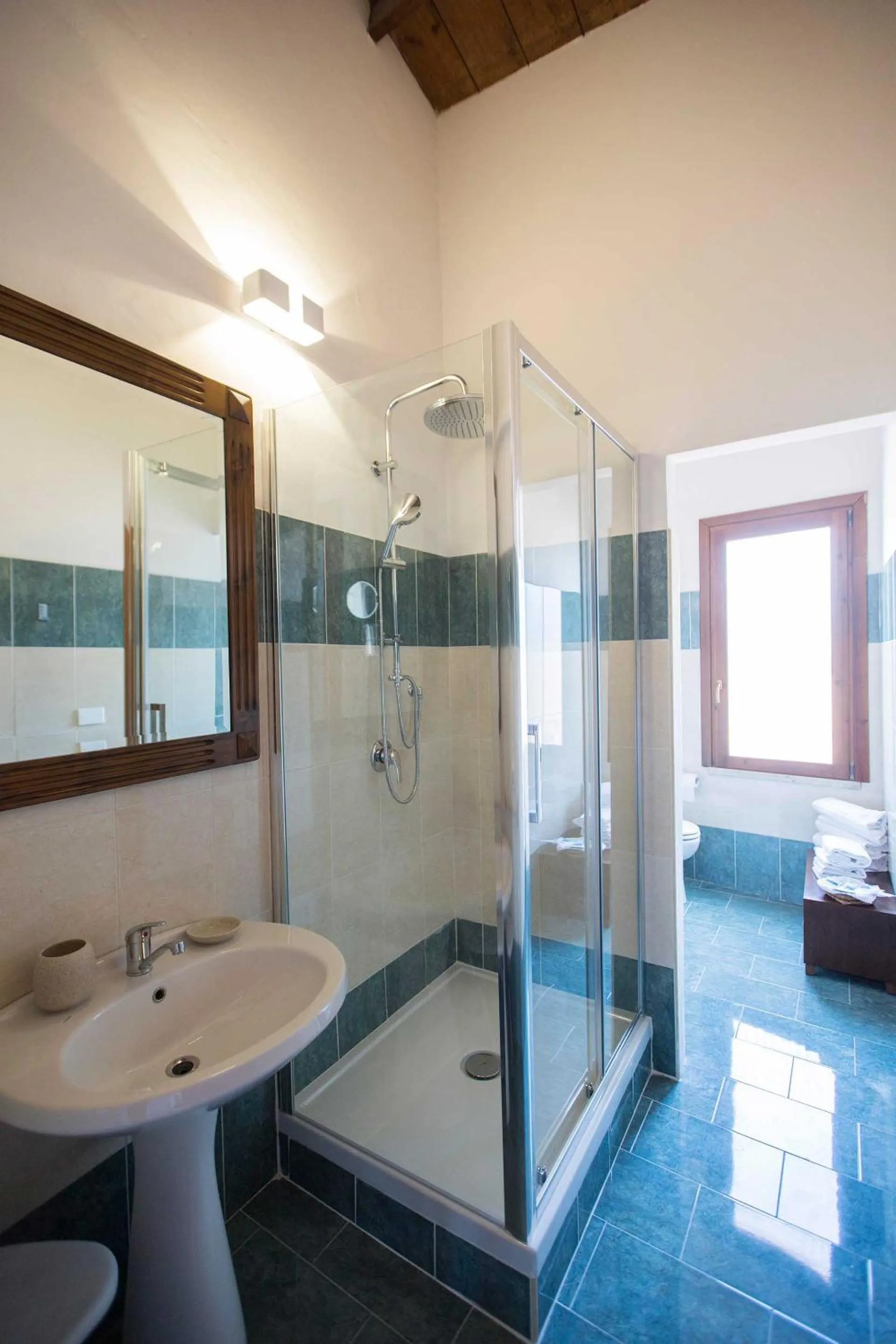 Shower in Hotel La Piazzetta