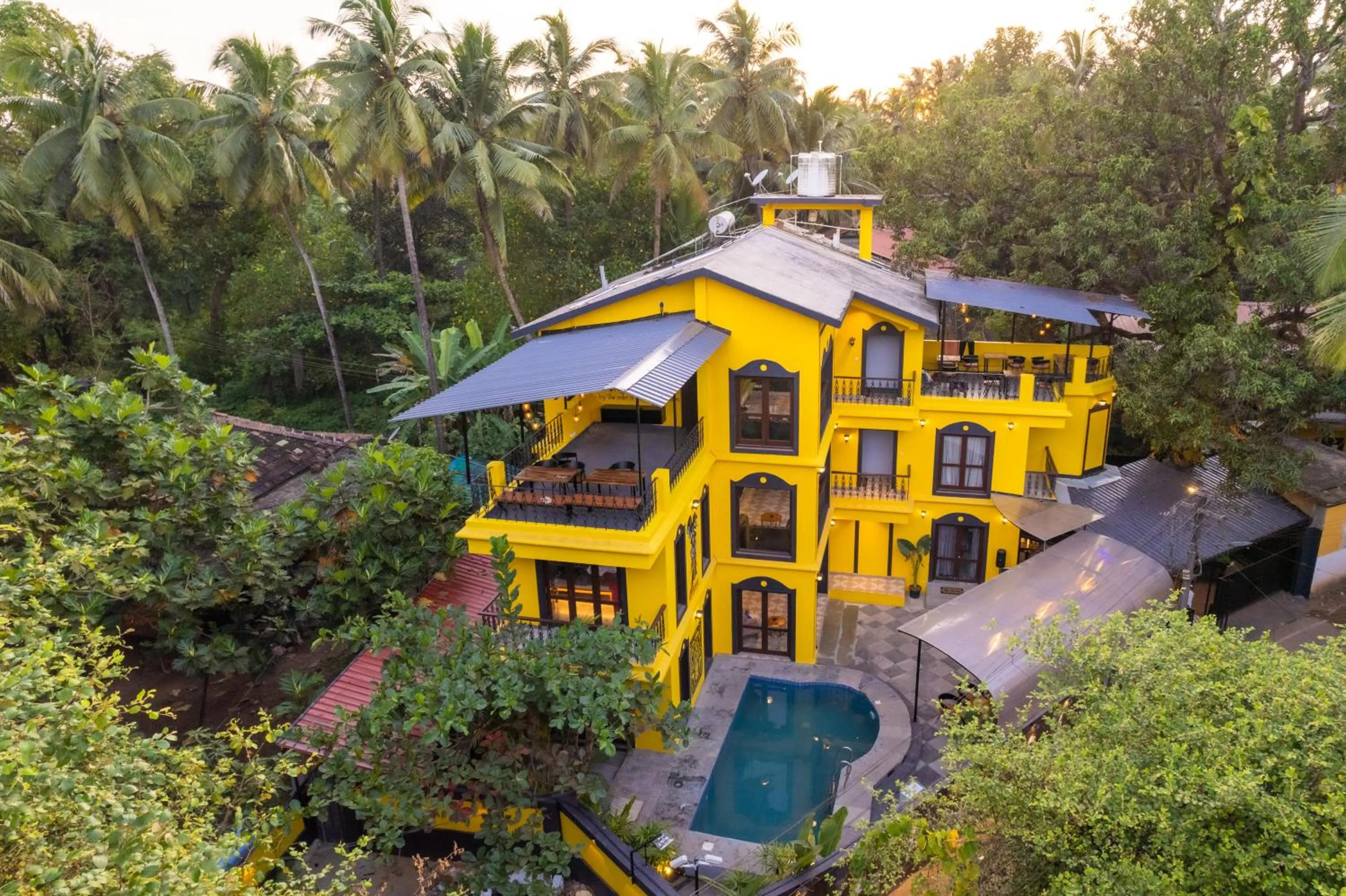Property building in Whoopers Boutique Hotel, Anjuna