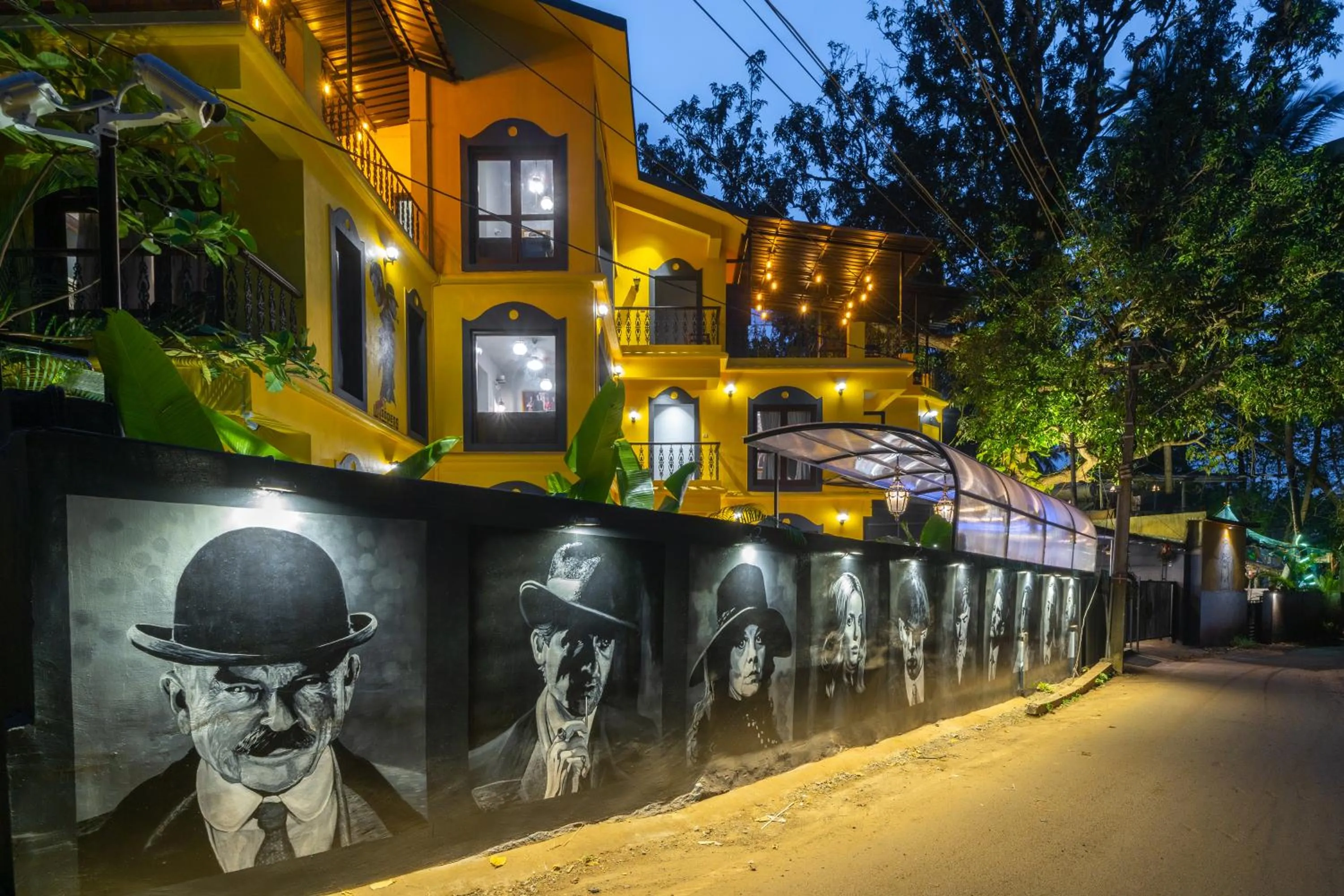 Property building in Whoopers Boutique Hotel, Anjuna