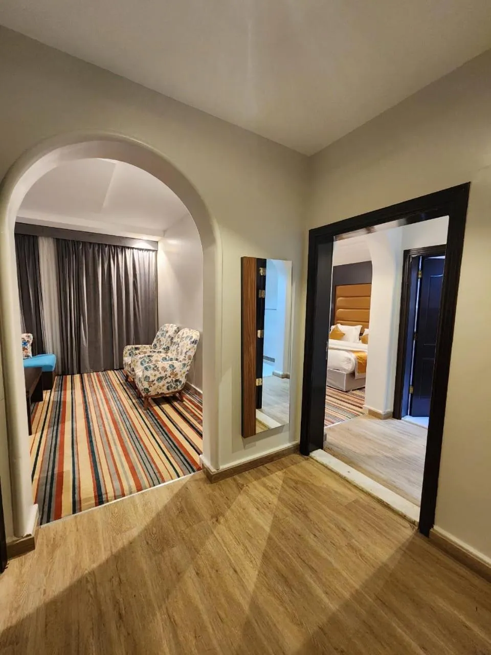 Living room, Bed in Shyan Hotel