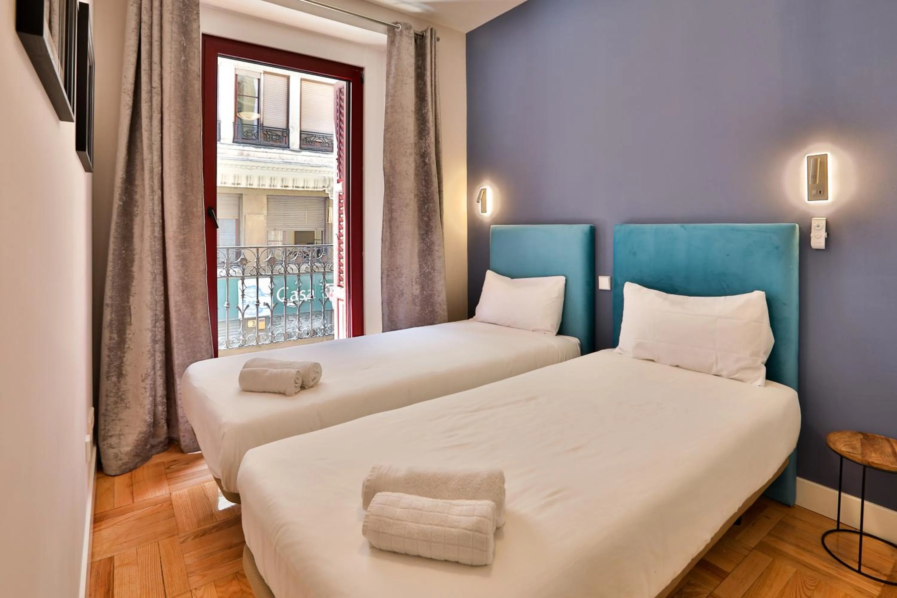 Bed in Gran Vía. Salud. Puerta del Sol. Callao.