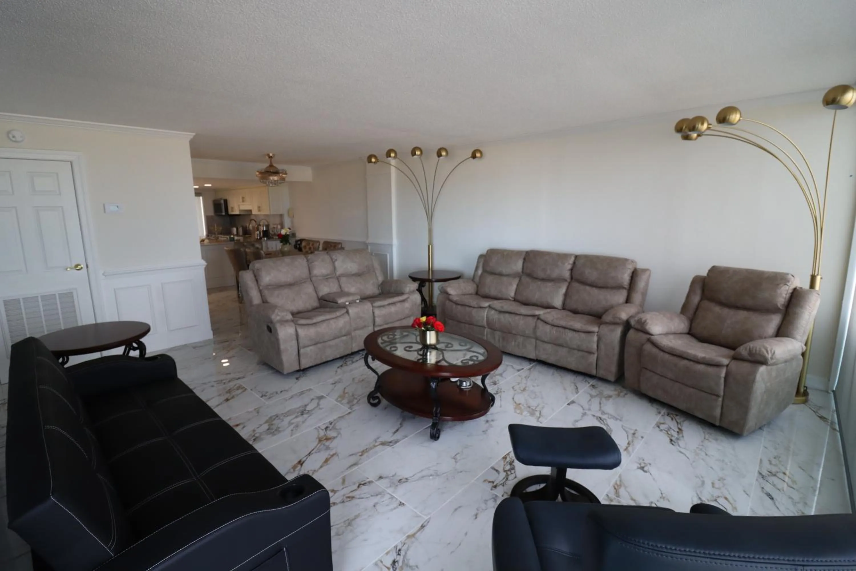 Living room in Beach Luxury Oceanfront