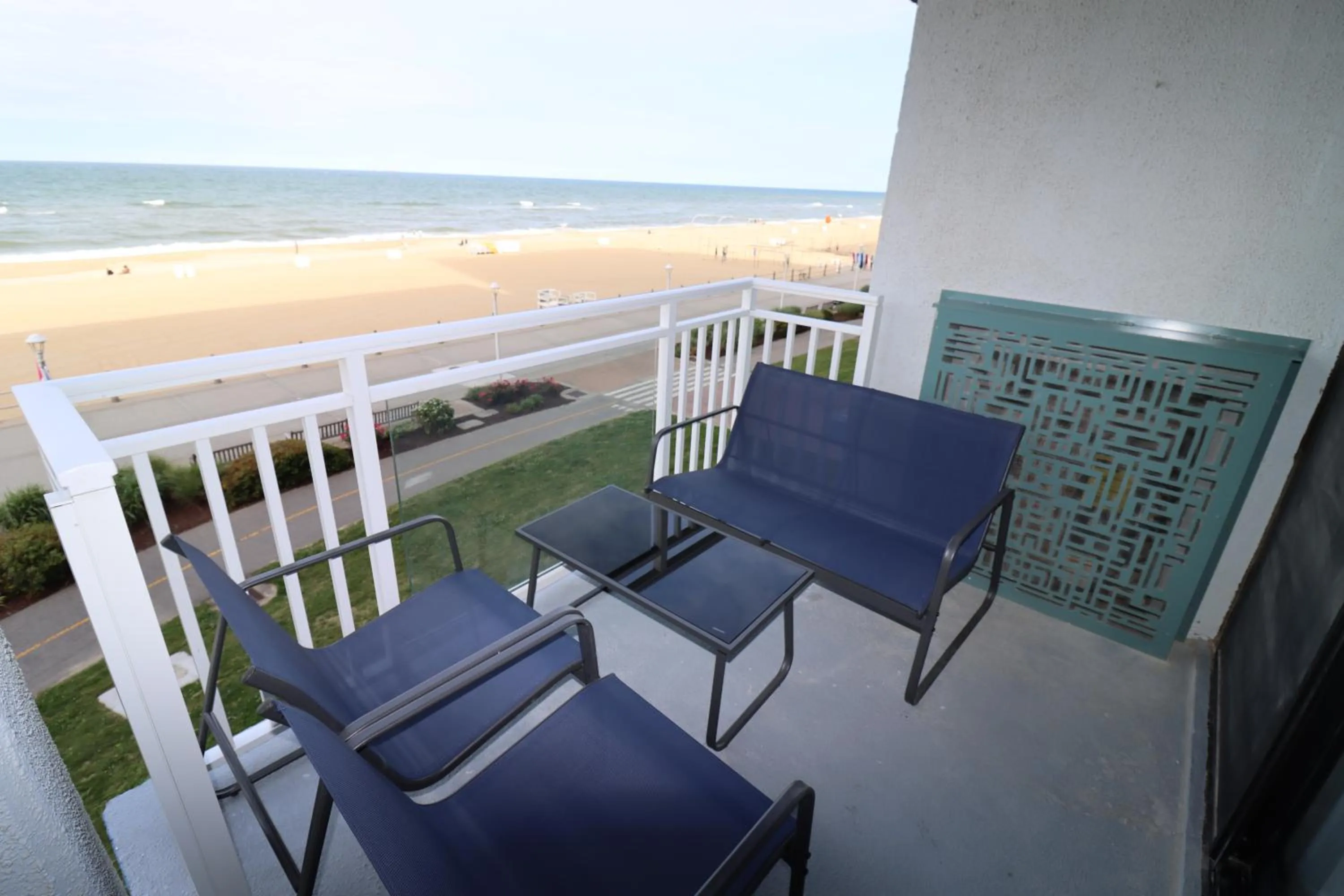Balcony/Terrace in Beach Luxury Oceanfront