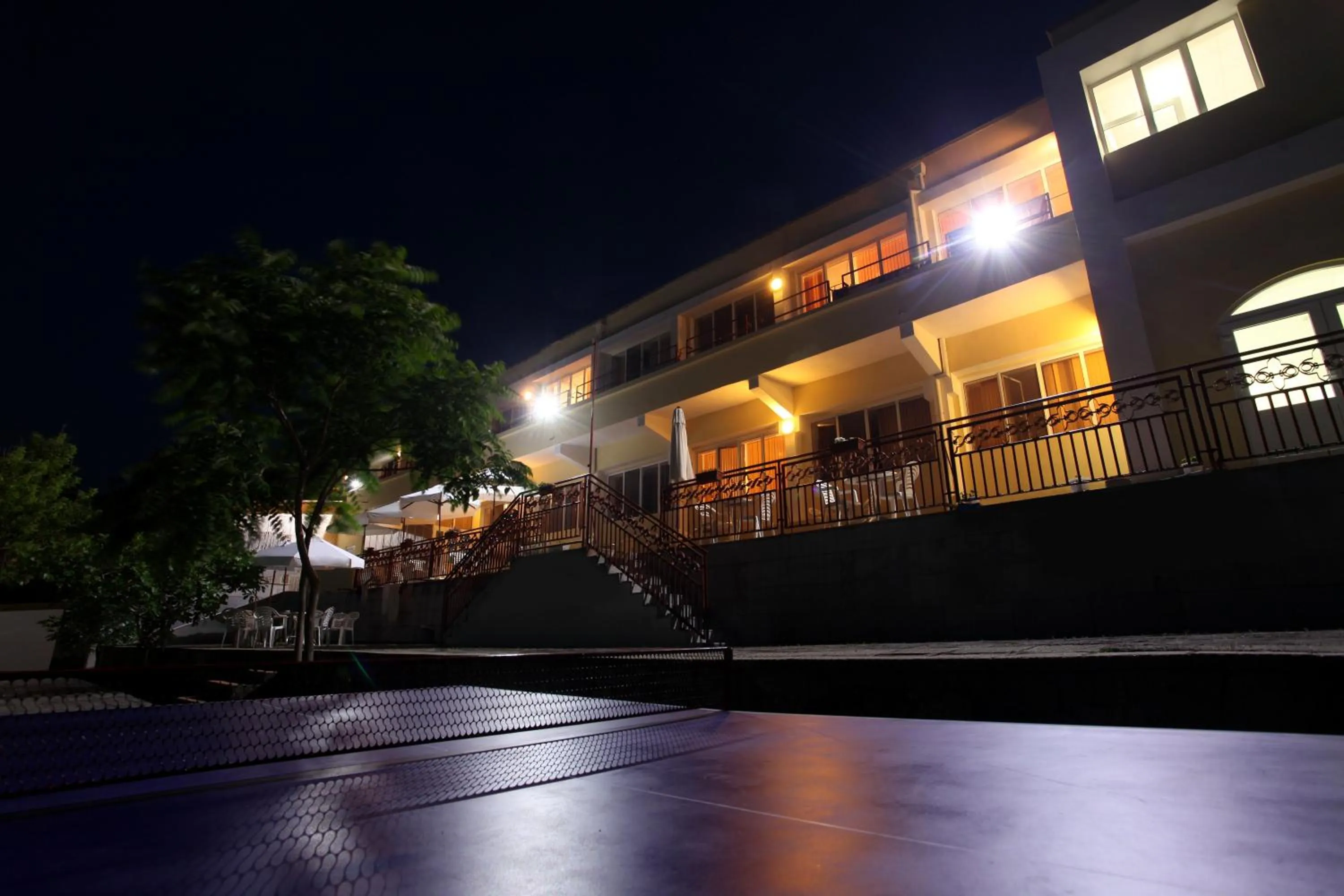 Facade/entrance in Effect Saint Mina