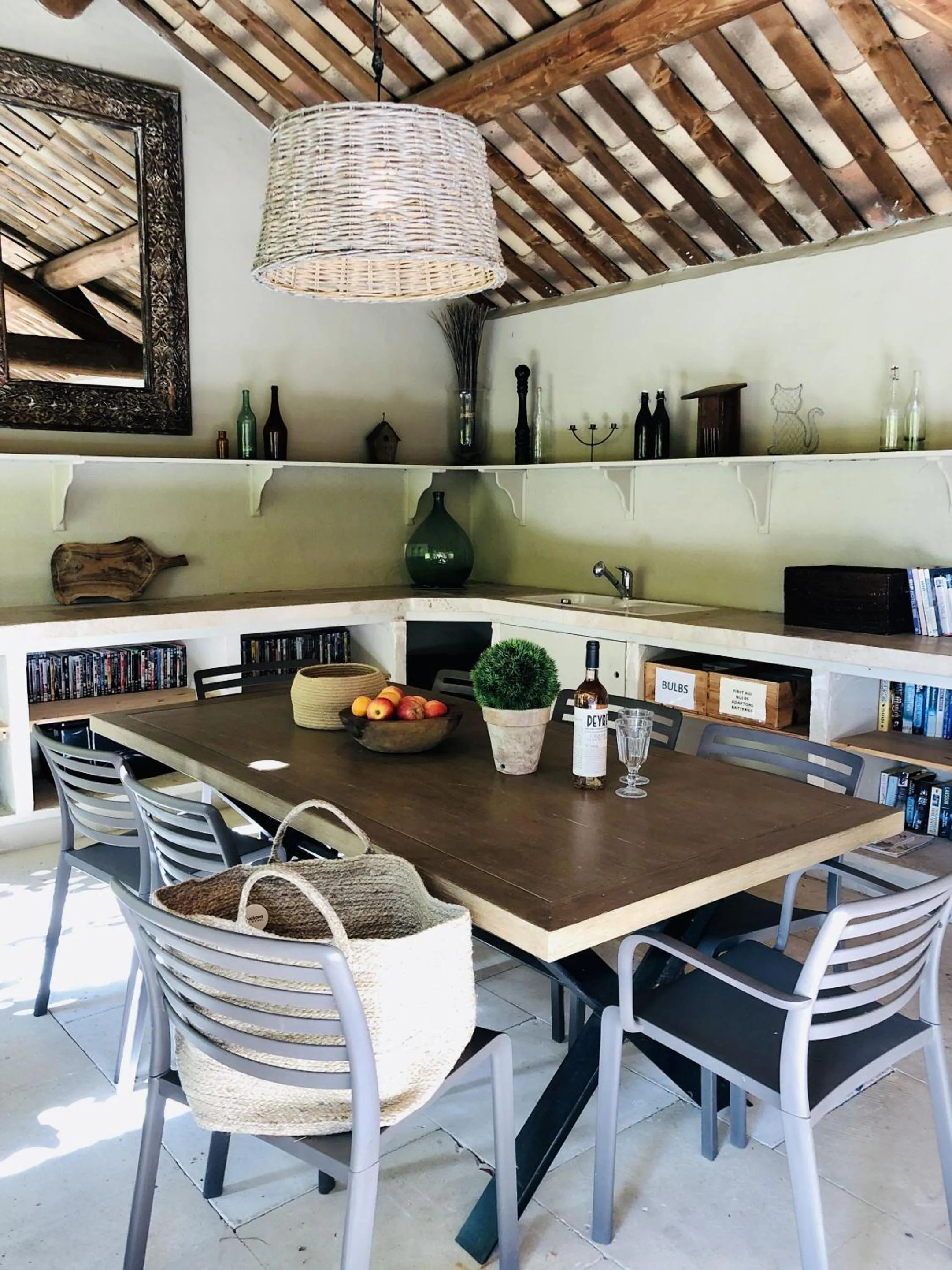 Property building in Mas De Rosemarie