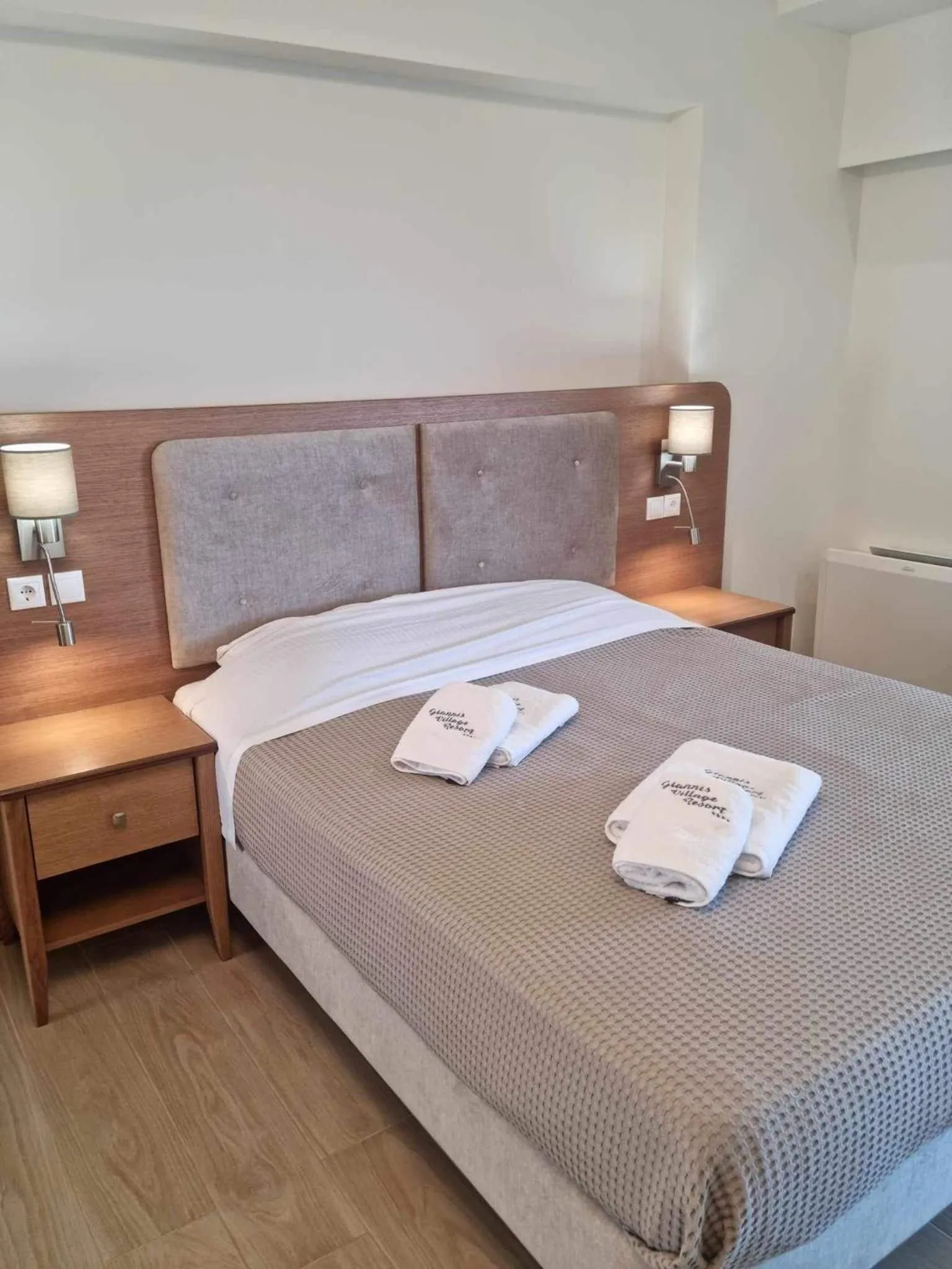 Bed in Giannis Village Resort