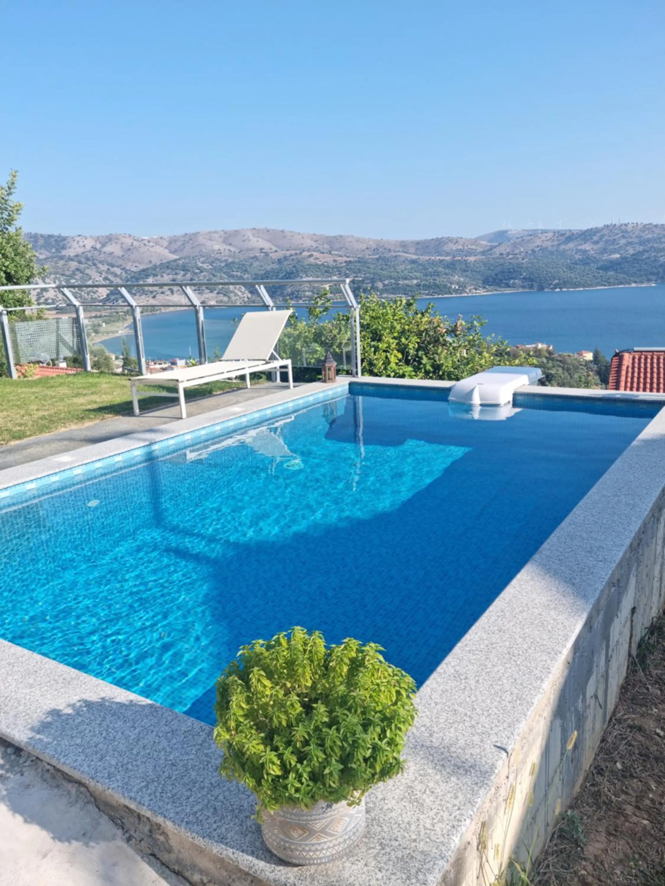 Pool view in Giannis Village Resort