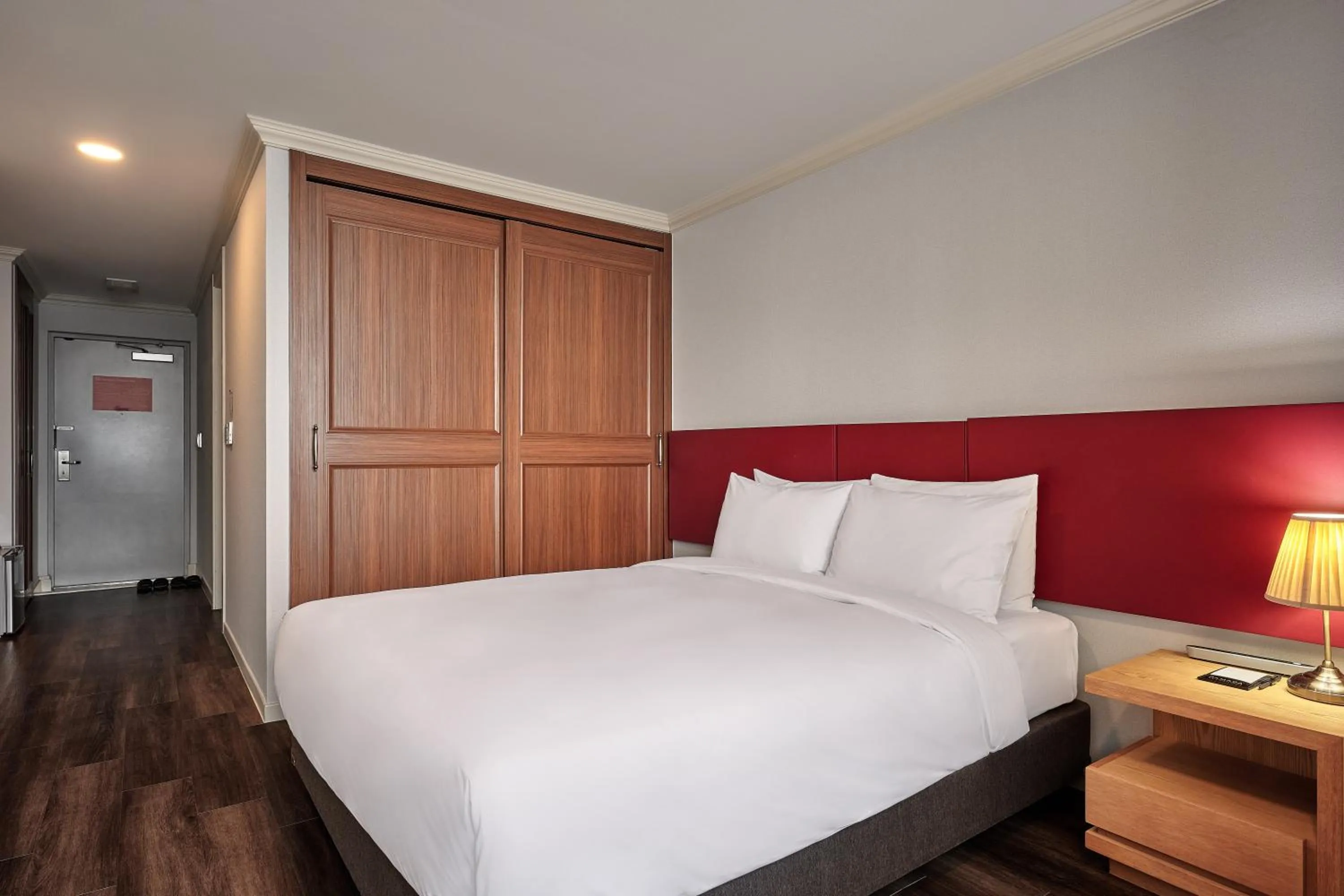 Decorative detail, Bed in Ramada Hotel and Suites Seoul Namdaemun