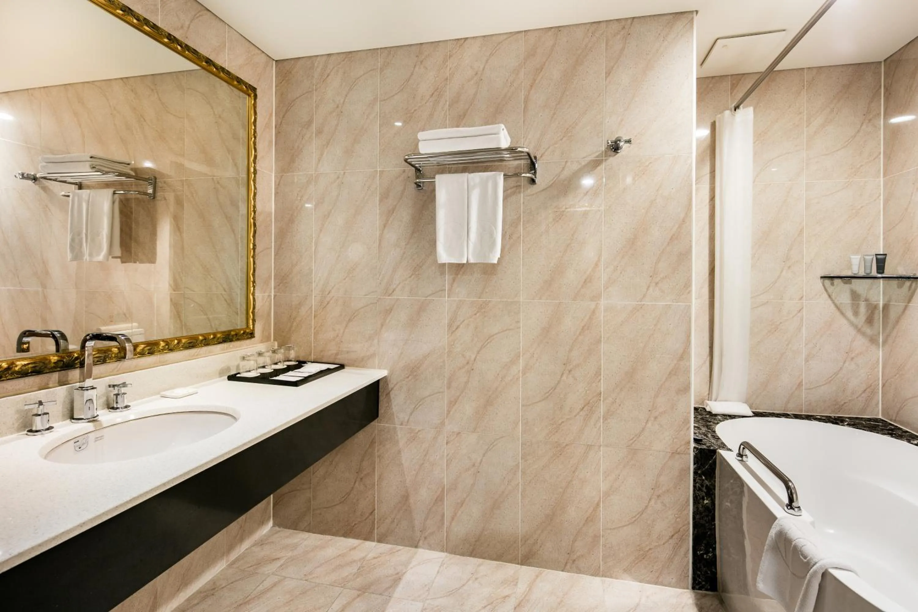 Toilet in Ramada Hotel and Suites Seoul Namdaemun