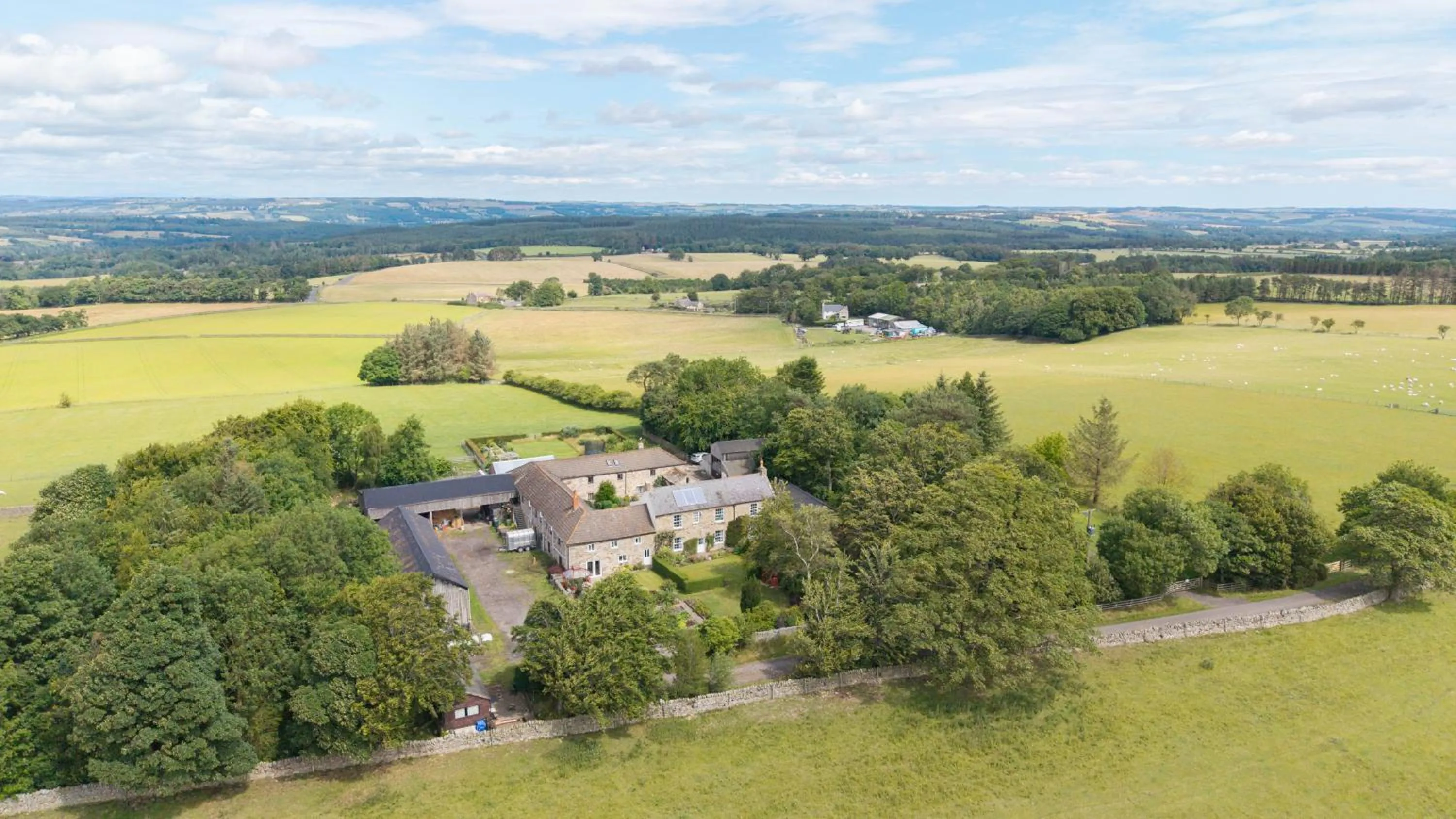 Property building in Rye Hill Farm