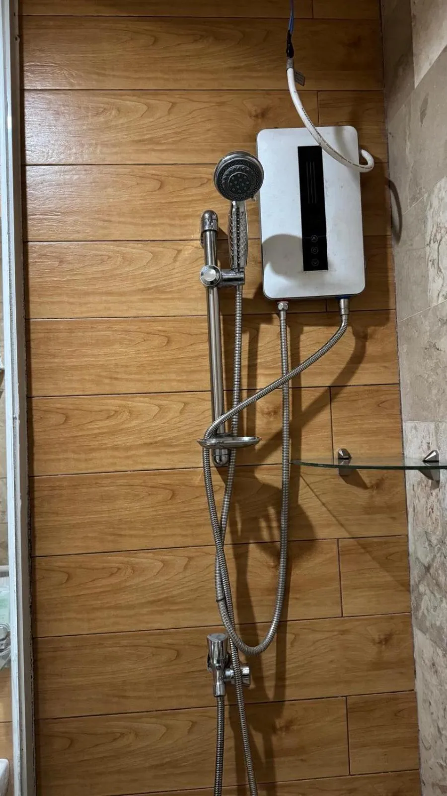 Elliannah Pines Hotel