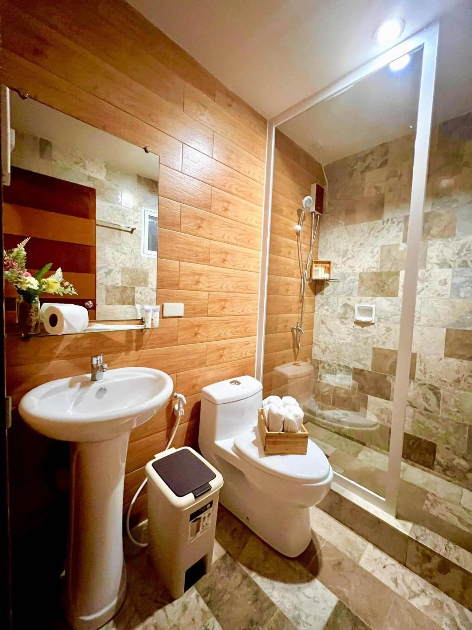 Shower in La Presca Hotel