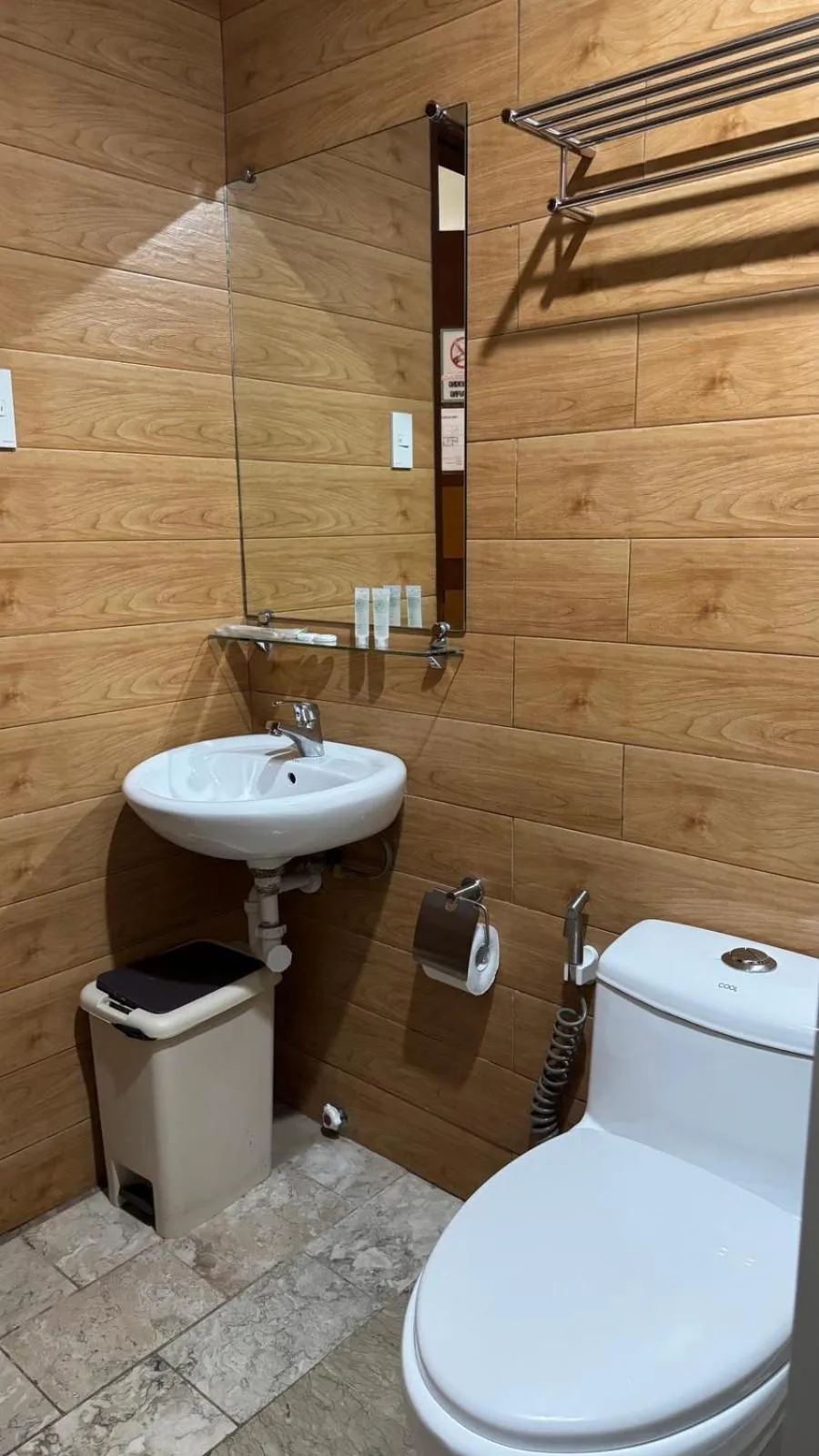 Elliannah Pines Hotel