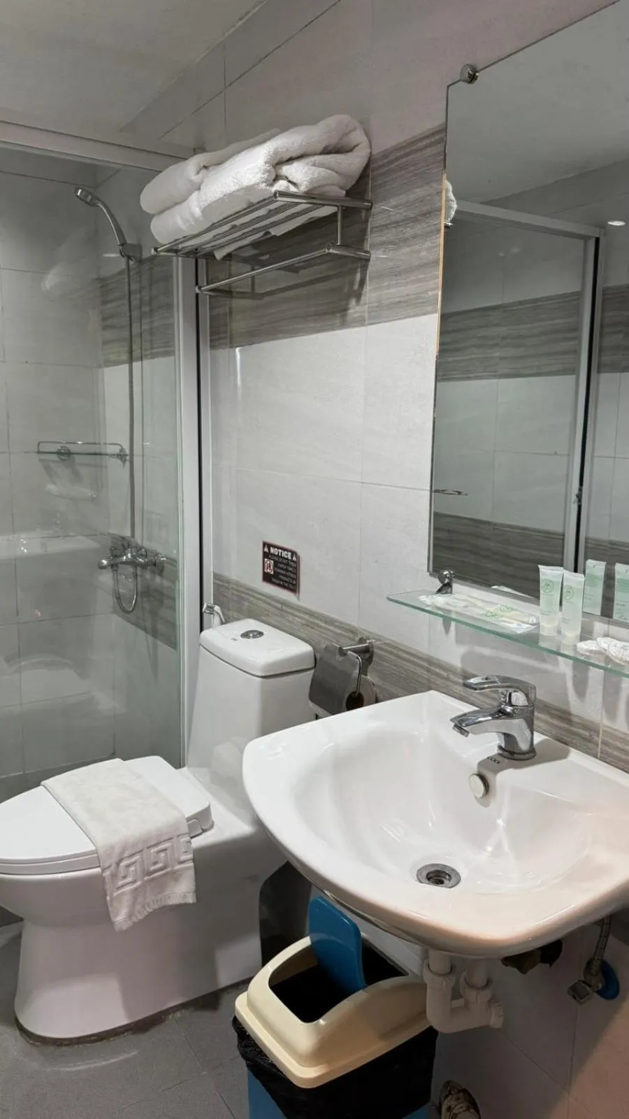 Elliannah Pines Hotel